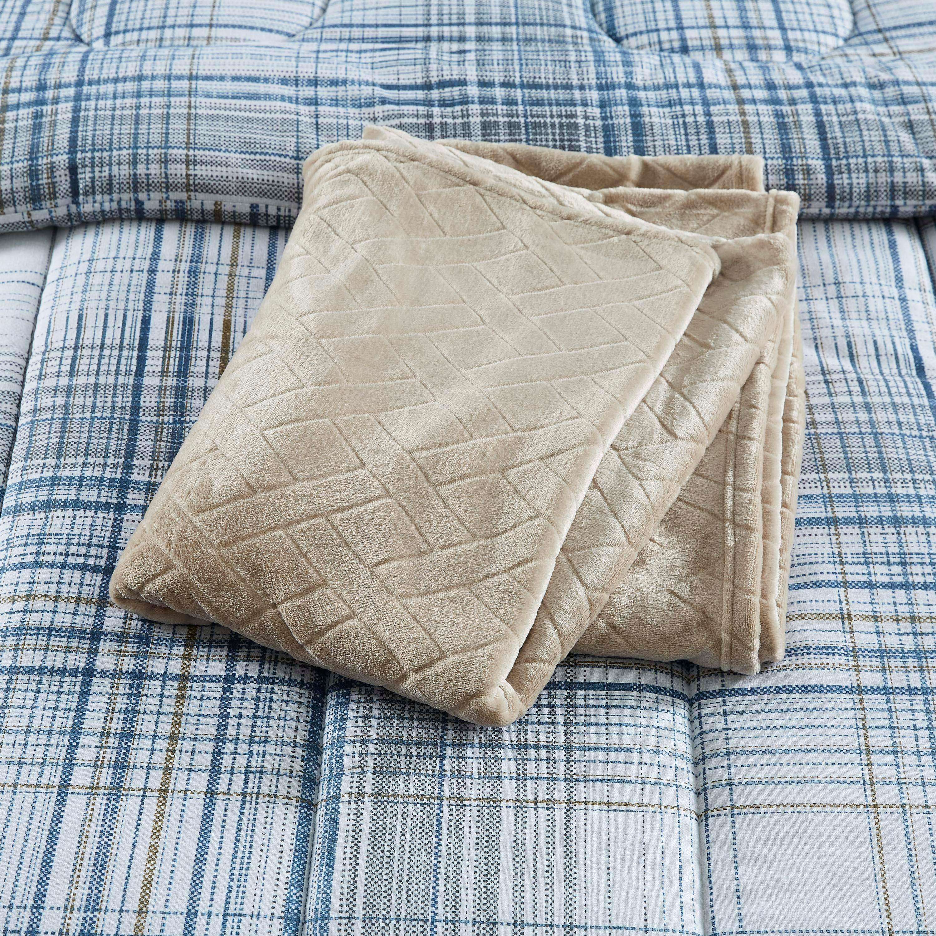 بطانية فلانيل مزدوجة منقوشة من نوفا- 150x200 سم-hbxhomeware-hbxbedroom-image-3