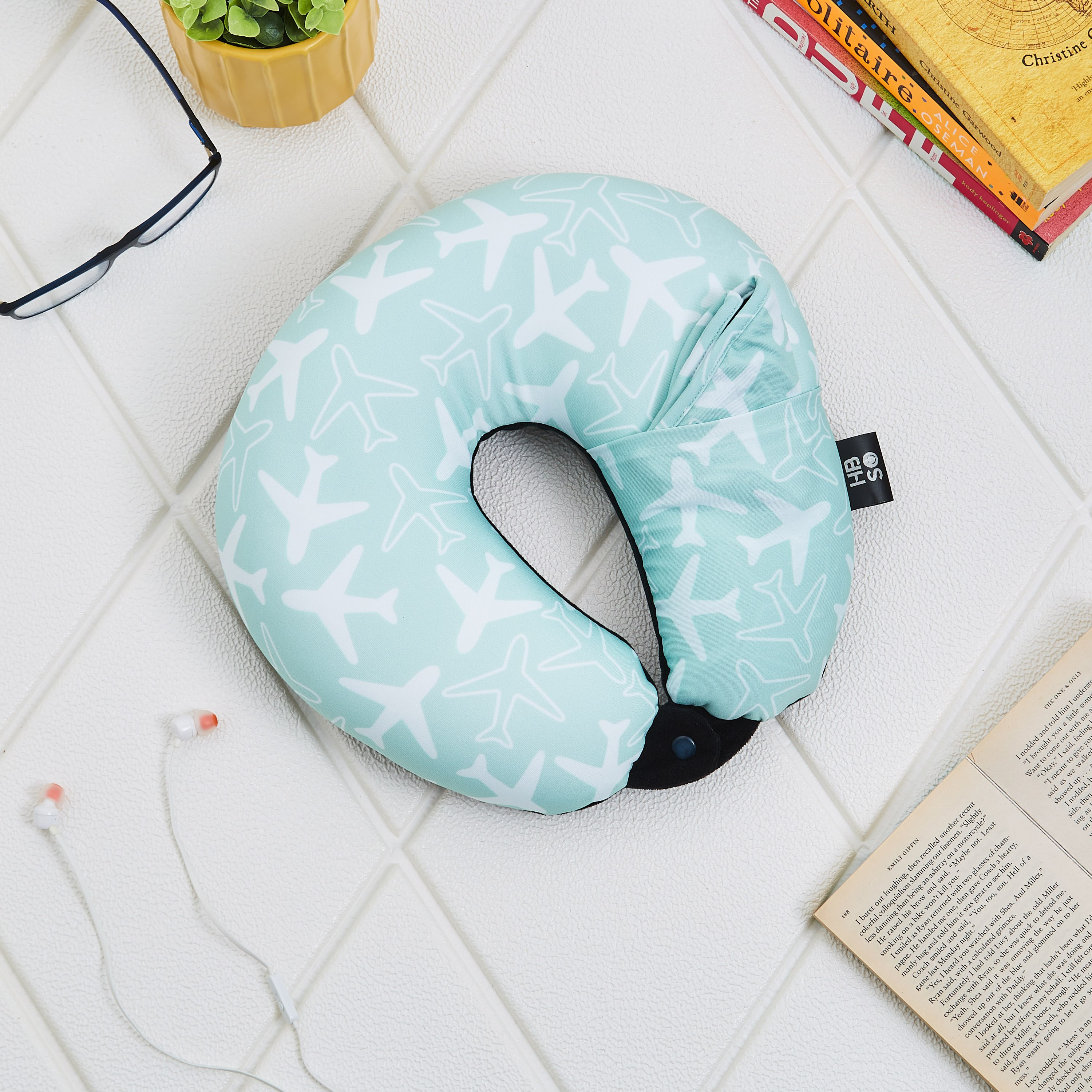 Planes Digital Print U-Shaped Neck Travel Pillow with Face Mask-hbxdecorandfurnishings-homeaccessories-novelties-image-2