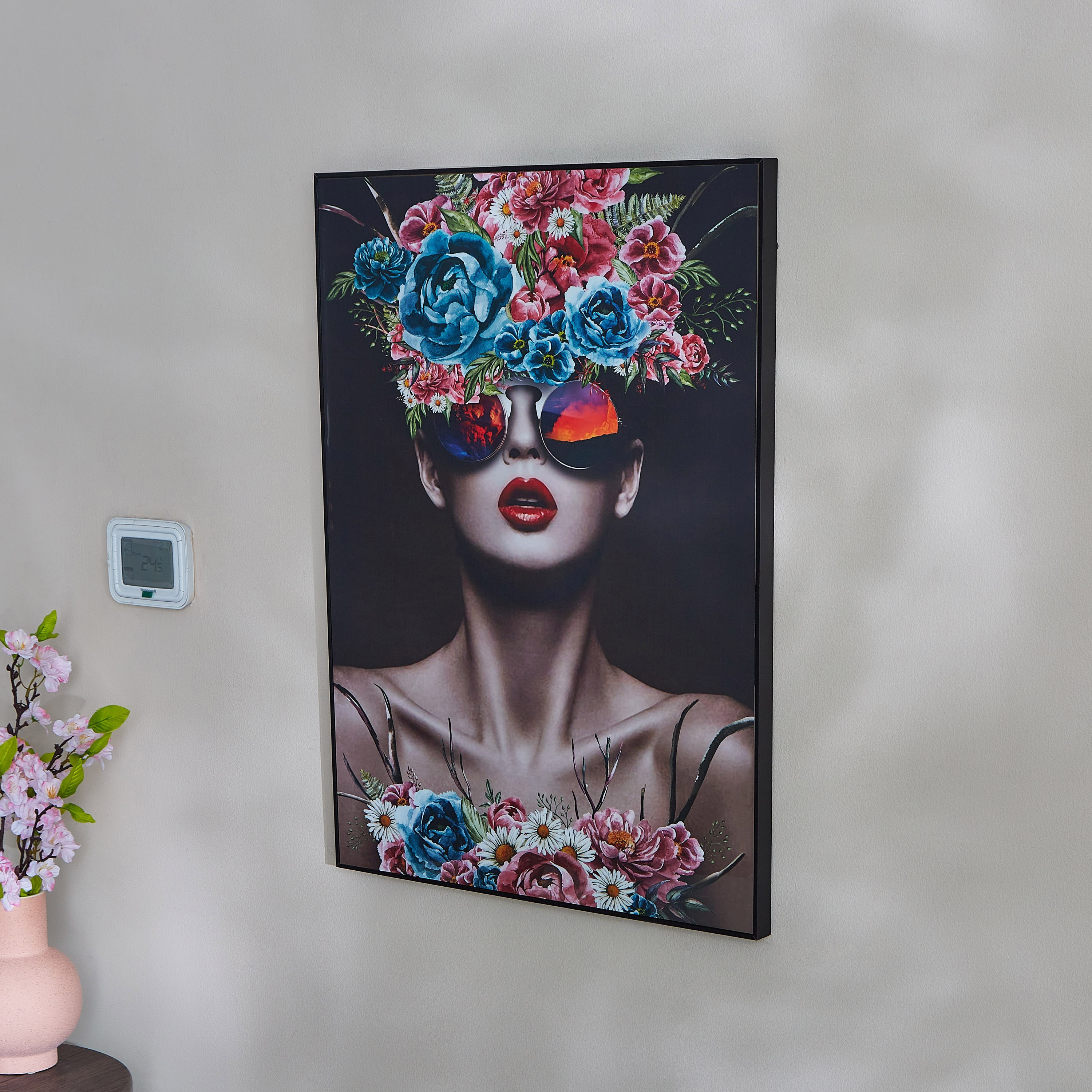 Kia Lady with Head Gear Glossy Framed Picture-hbxhomeware-hbxdecorandfurnishings-image-2