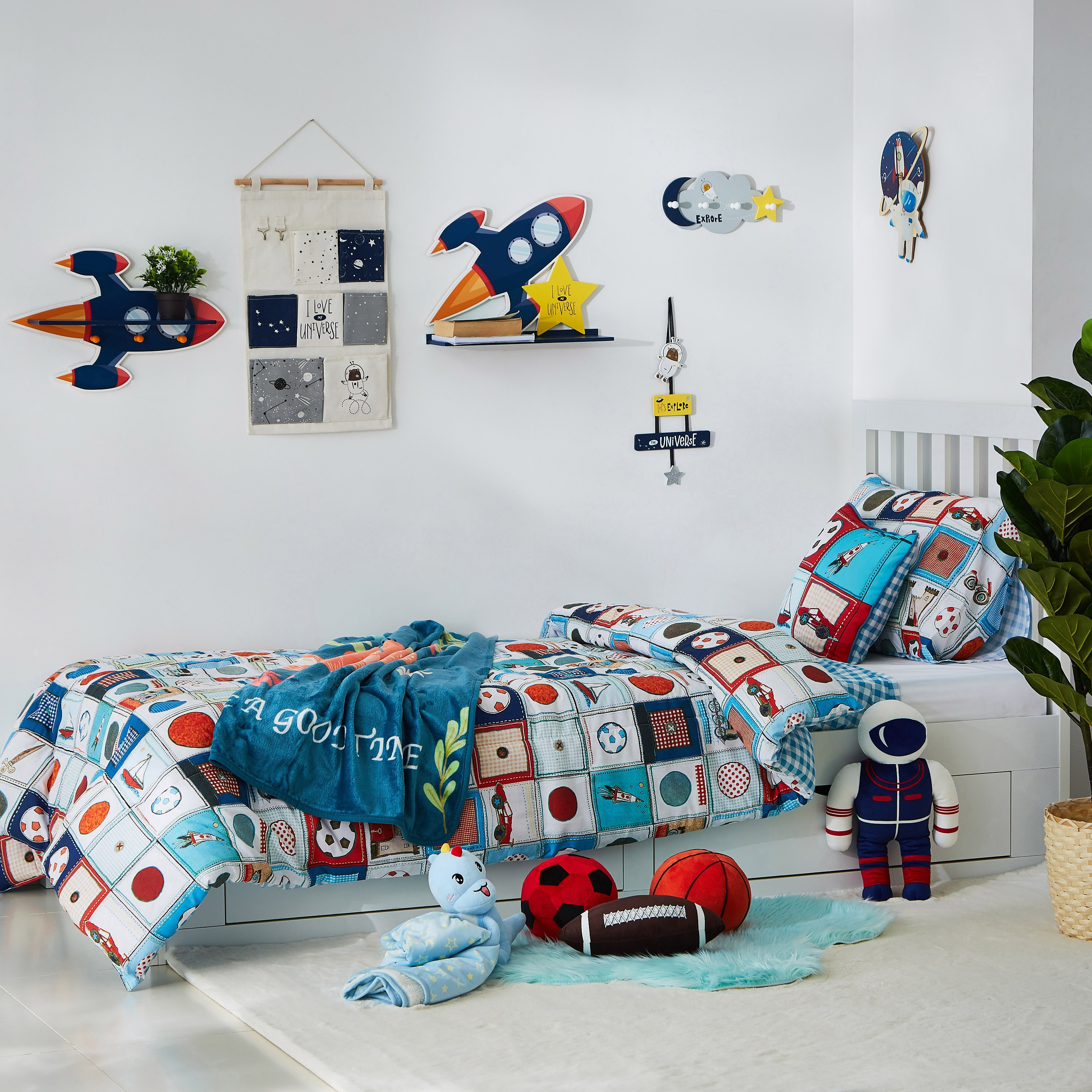وسادة على شكل كرة القدم الأمريكية من لاش - 25x13 سم-hbxhomeware-hbxkidsandyouth-image-3