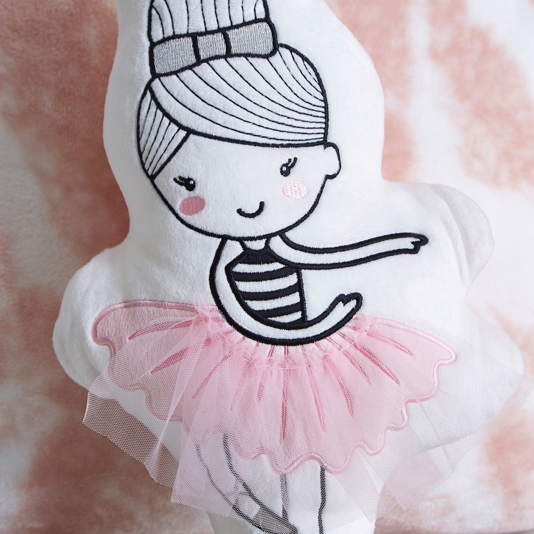 وسادة مخملية على شكل باليرينا مع تنورة مكشكشة - 36x23 سم-hbxhomeware-hbxkidsandyouth-image-2