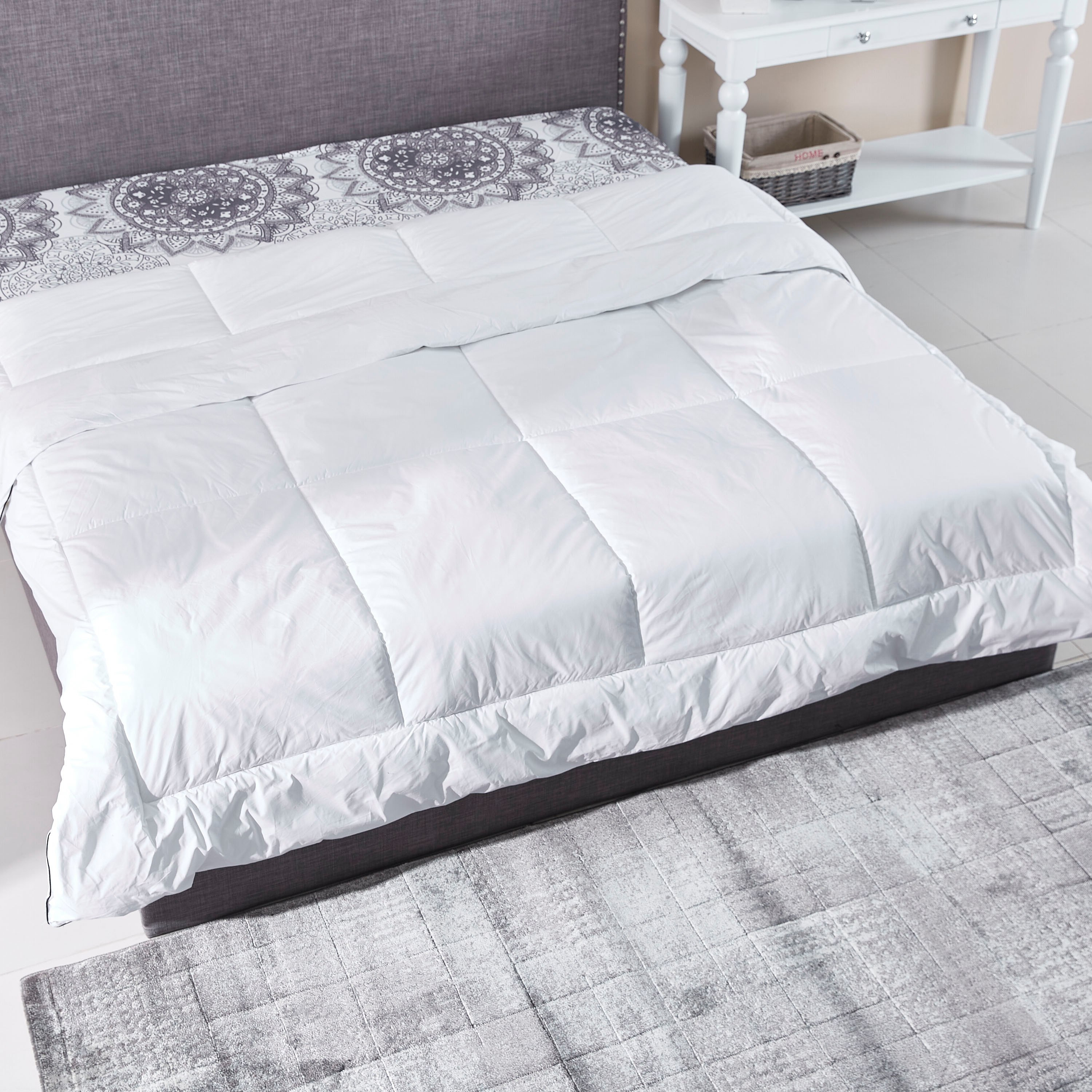 لحاف قطن سوبر كينج مقاوم للماء من بريمو - 220x240 سم-hbxdecorandfurnishings-bedding-duvetsandpillows-image-1