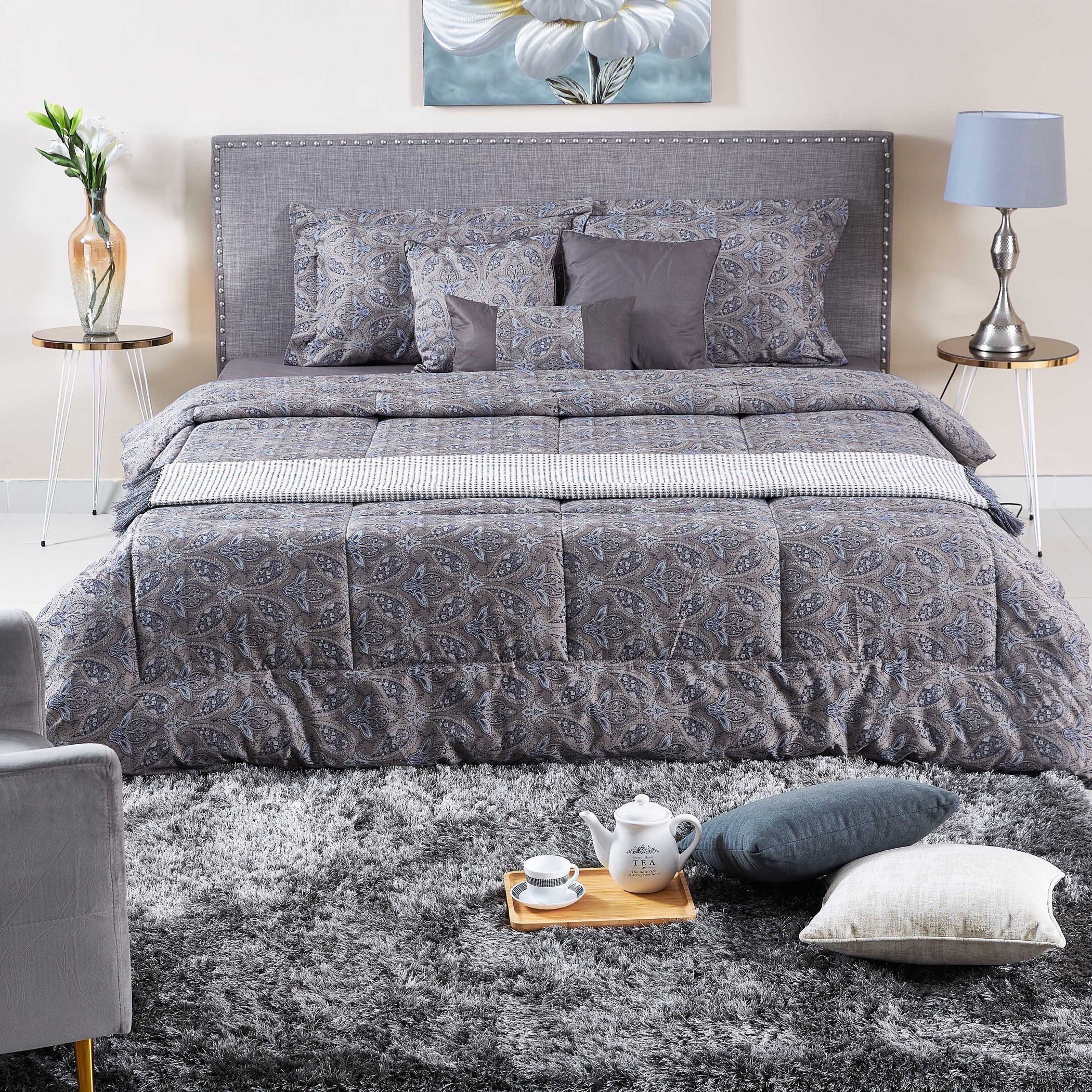 Michigen 7-Piece Jacquard Super King BIAB Comforter Set - 240x260 cm-hbxhomeware-hbxdecorandfurnishings-image-1
