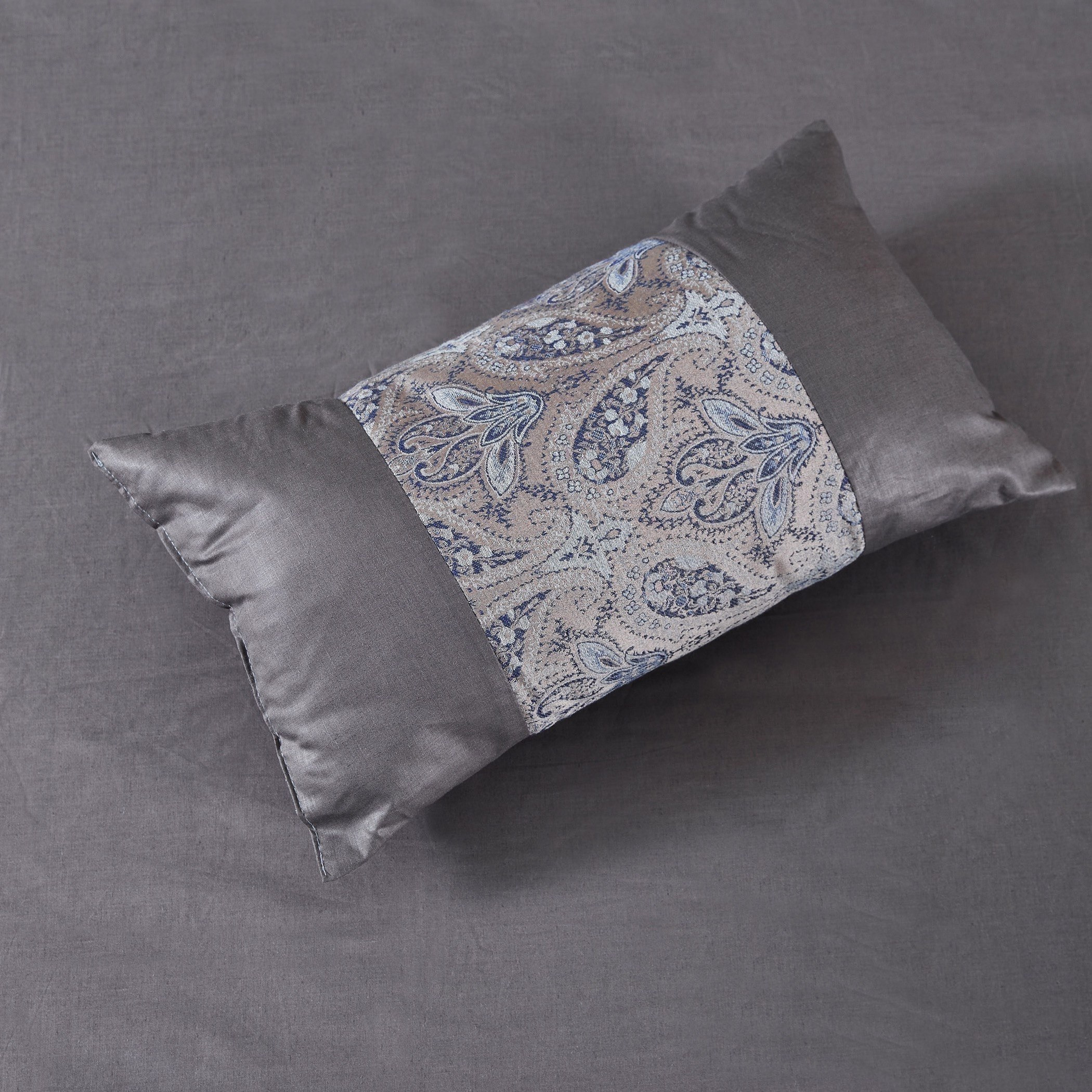 Michigen 7-Piece Jacquard Super King BIAB Comforter Set - 240x260 cm-hbxhomeware-hbxdecorandfurnishings-image-7