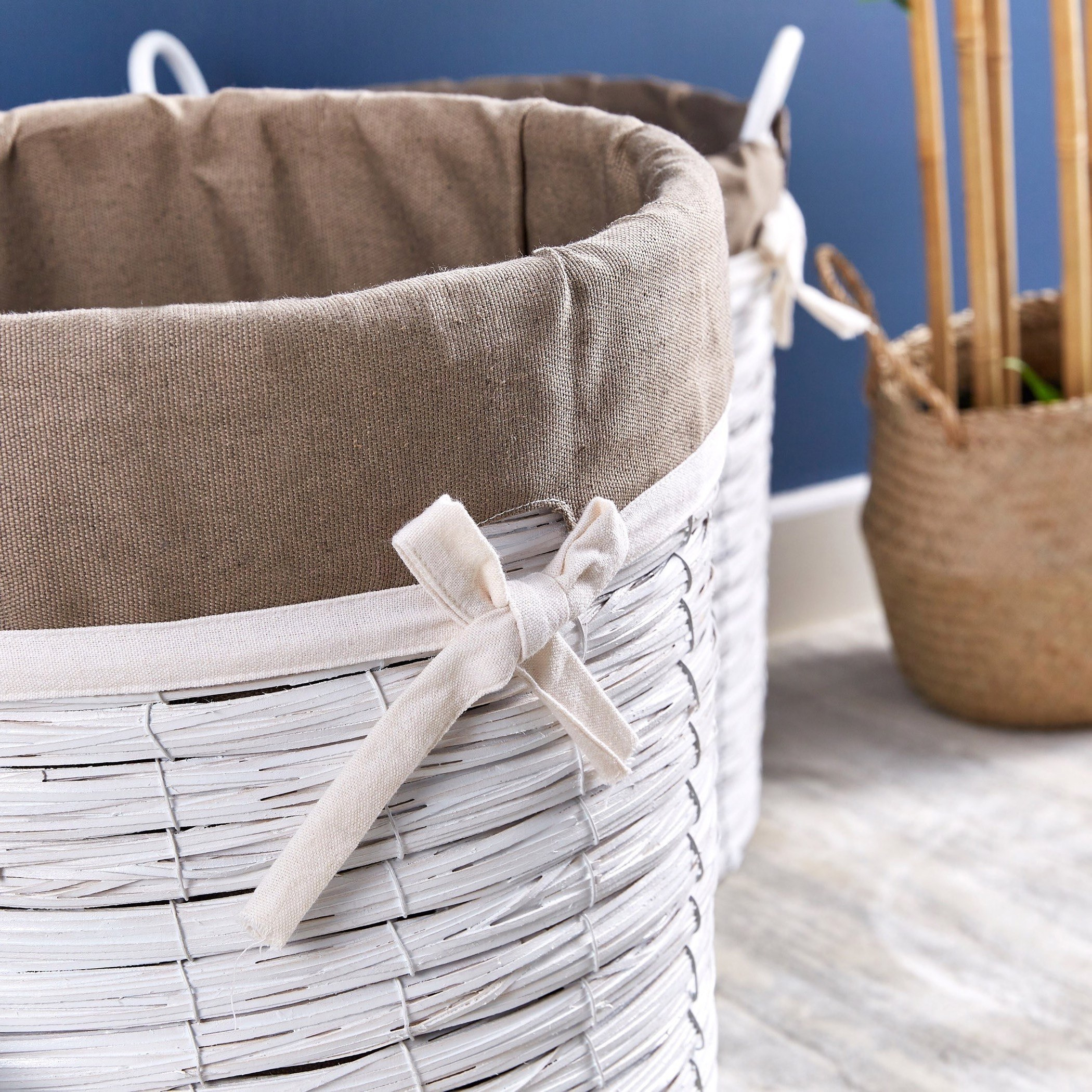 Natura Round Laundry Hamper-hbxbathroom-bathroomstorage-laundryhampers-image-4