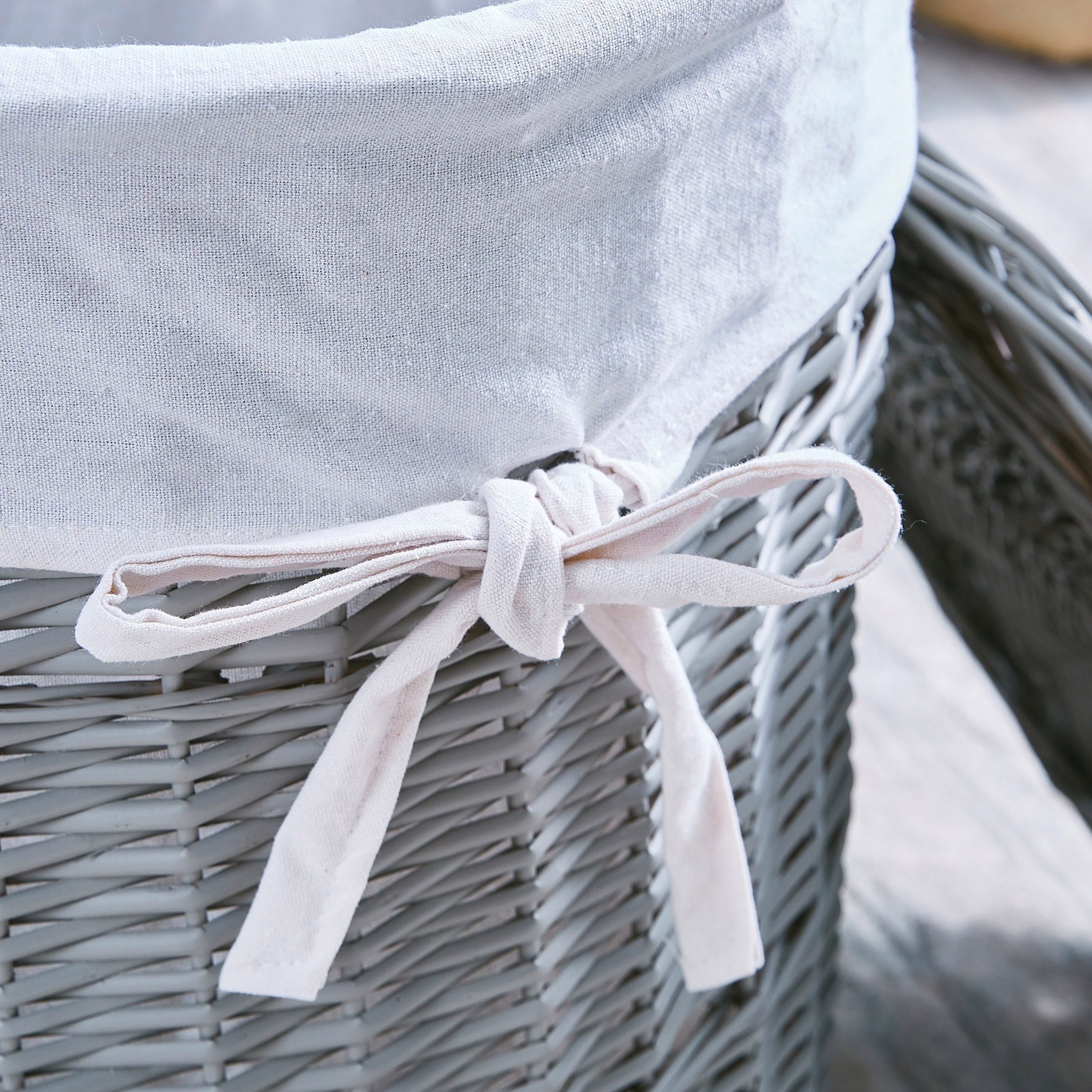 Round Laundry Hamper with Wheels-hbxbathroom-bathroomstorage-laundryhampers-image-3