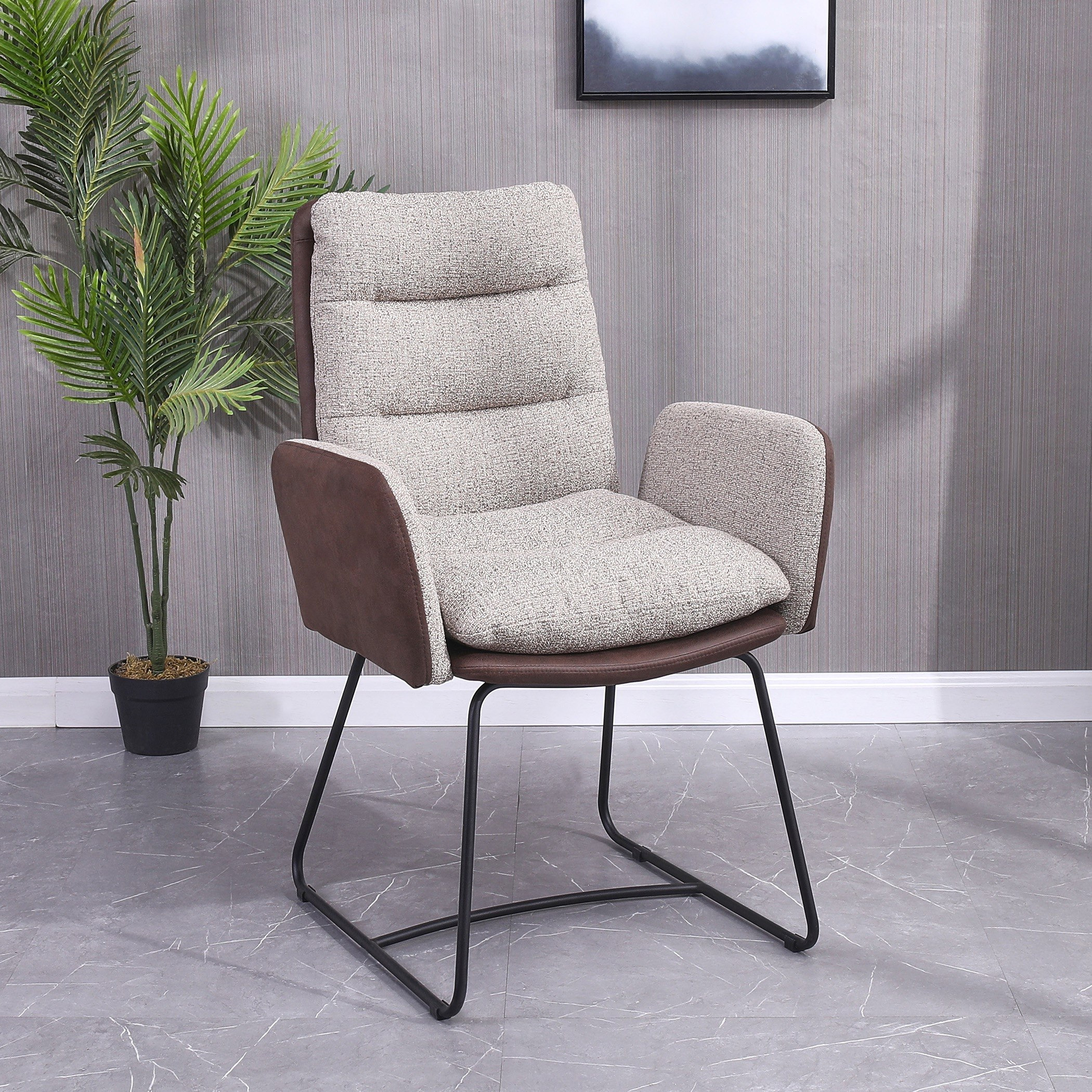 كرسي سفرة بمساند ذراعين من إيربان-hbxdiningroom-diningchairs-image-1