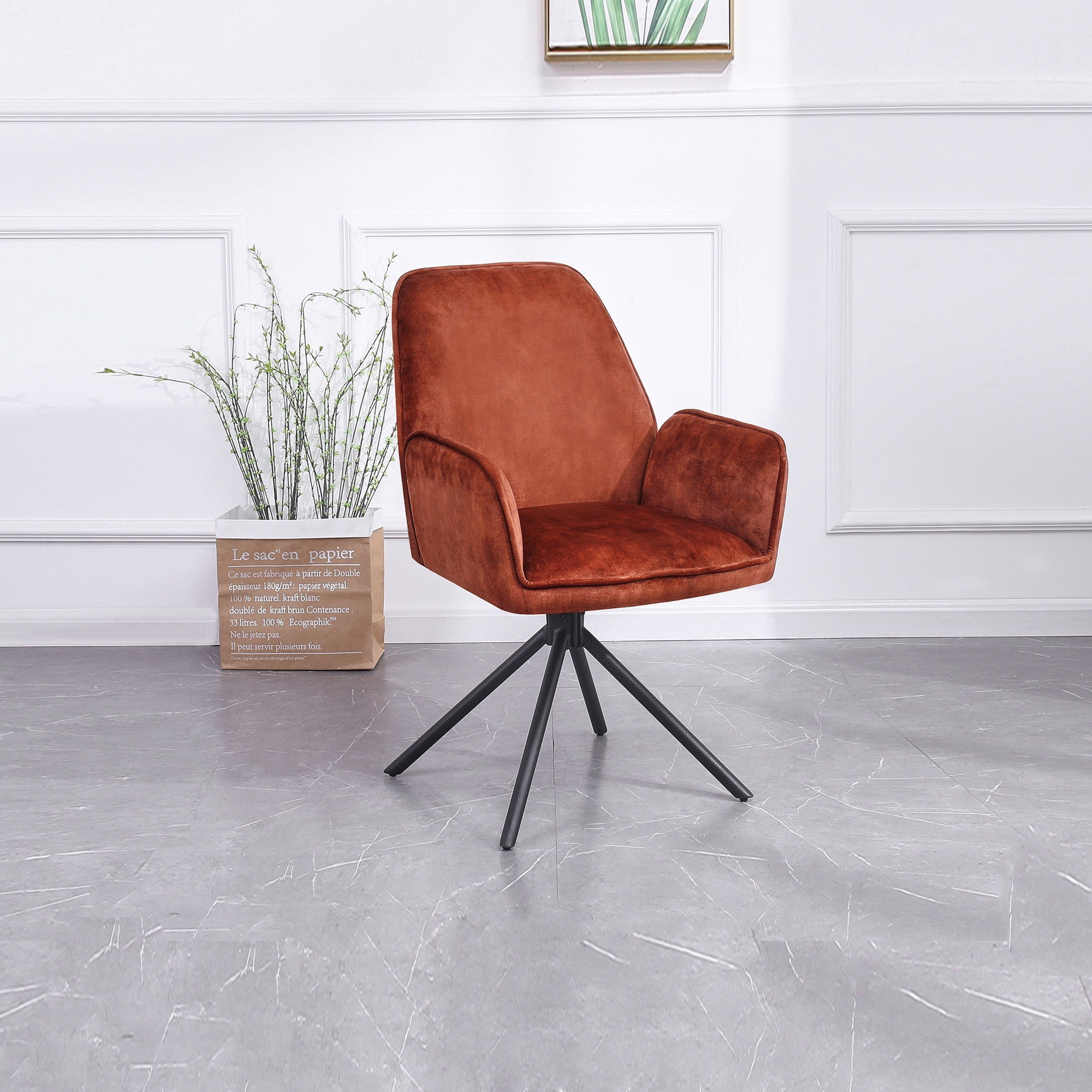 كرسي سفرة دوّار بمساند ذراعين من جريجور-hbxdiningroom-diningchairs-image-1