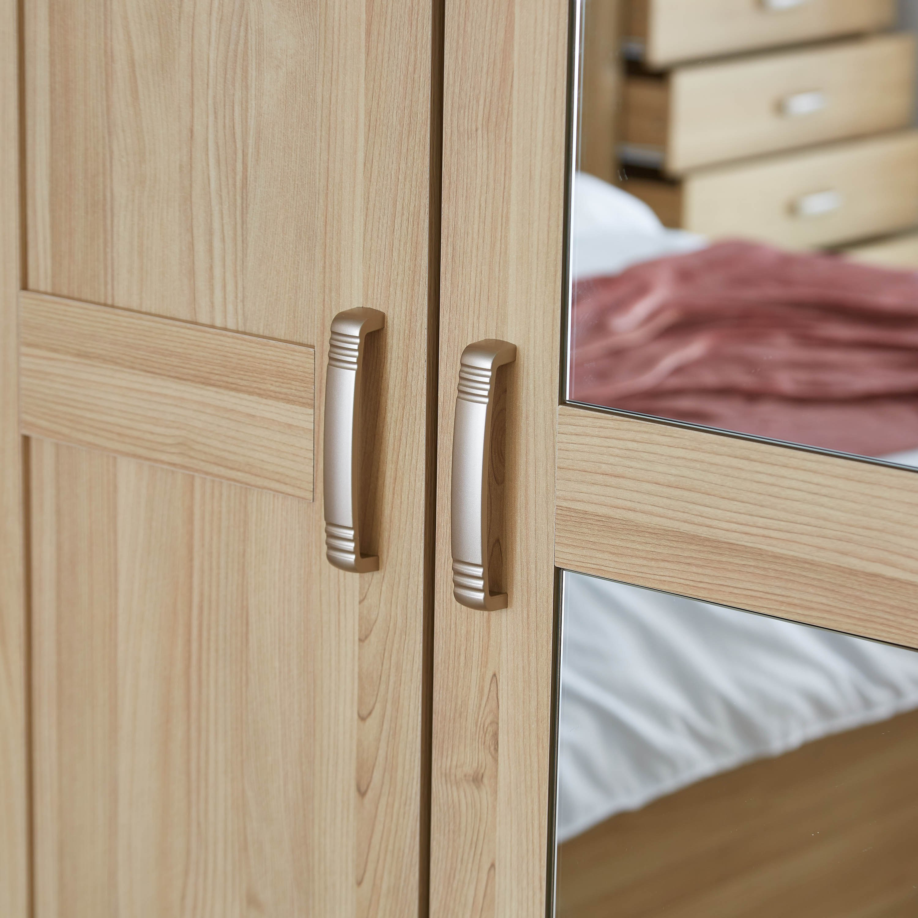 خزانة ملابس 6 أبواب بمرآة من سالفورد-hbxfurniture-wardrobes-image-5