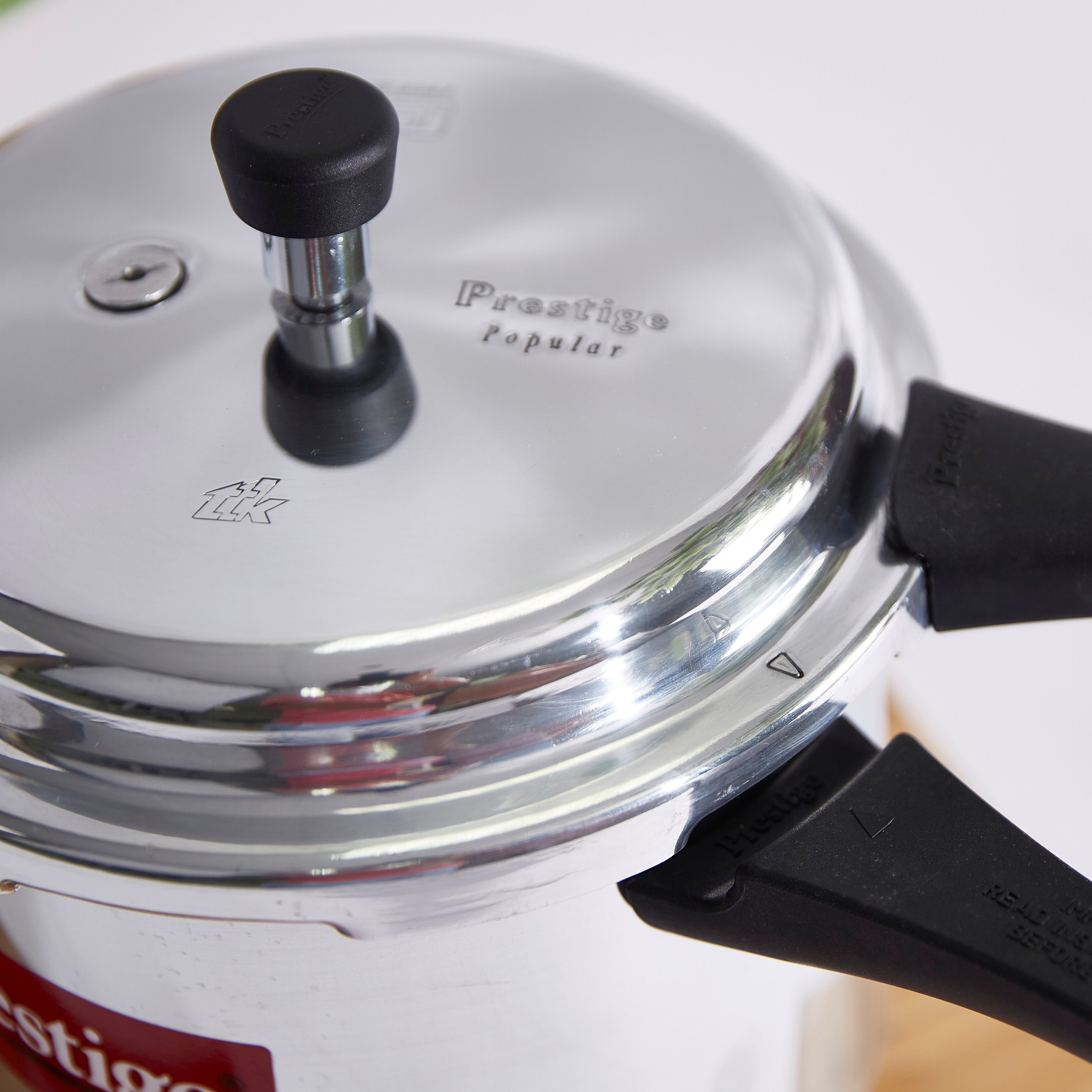 طنجرة ضغط بوبيلار من بريستيج  - 3 لتر-hbxkitchen-kitchenware-foodpreparation-image-2