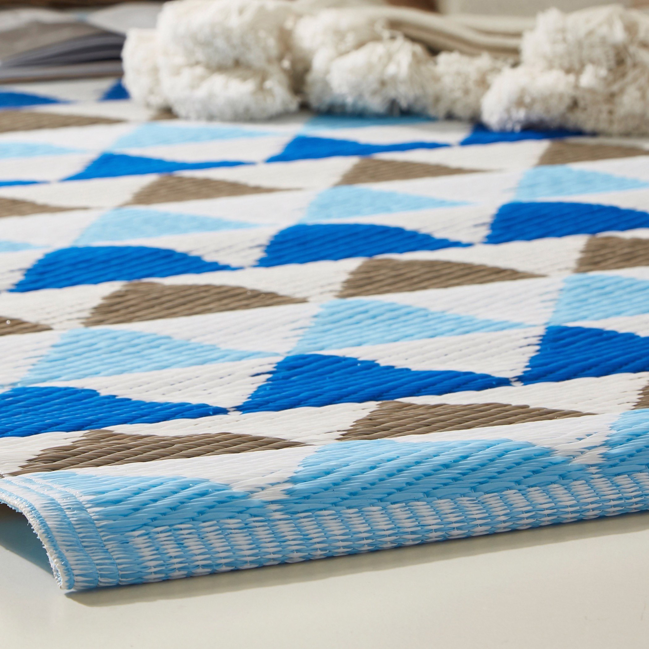 Arlo Oliver Outdoor Indoor Polypropylene Mat - 180x120 cm-hbxhomeware-hbxlivingroom-image-2