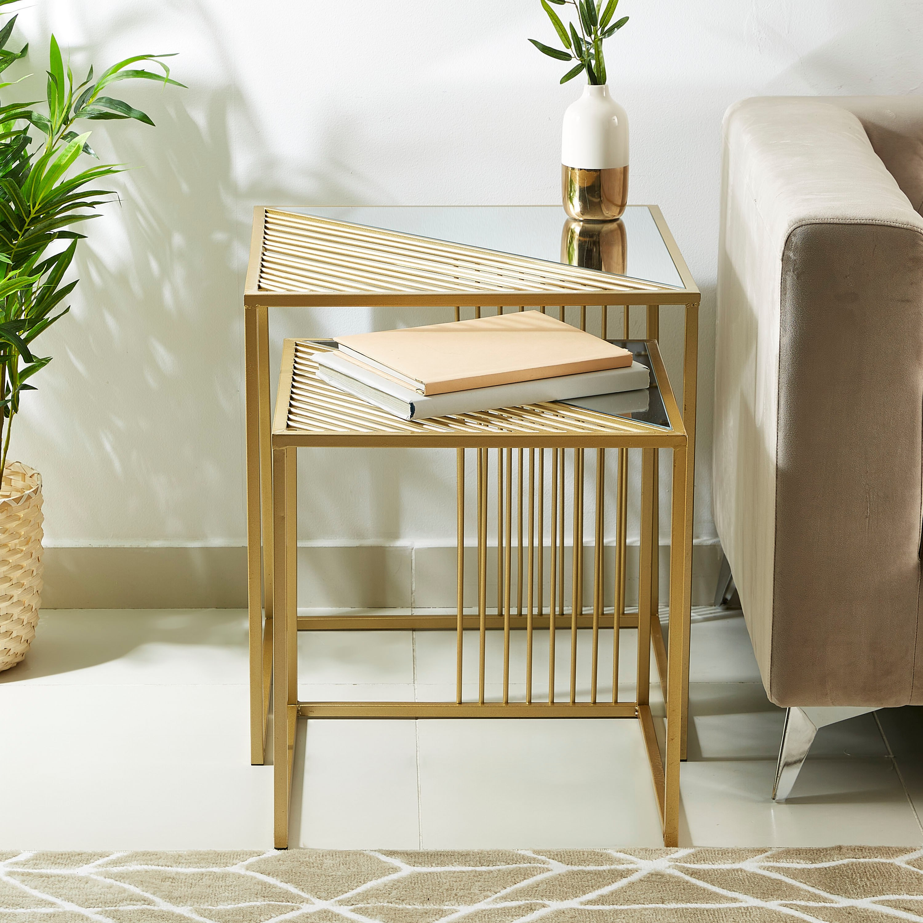 طاولات متداخلة من آكسيوم - طقم من قطعتين-hbxfurniture-livingroom-nestingtables-image-3