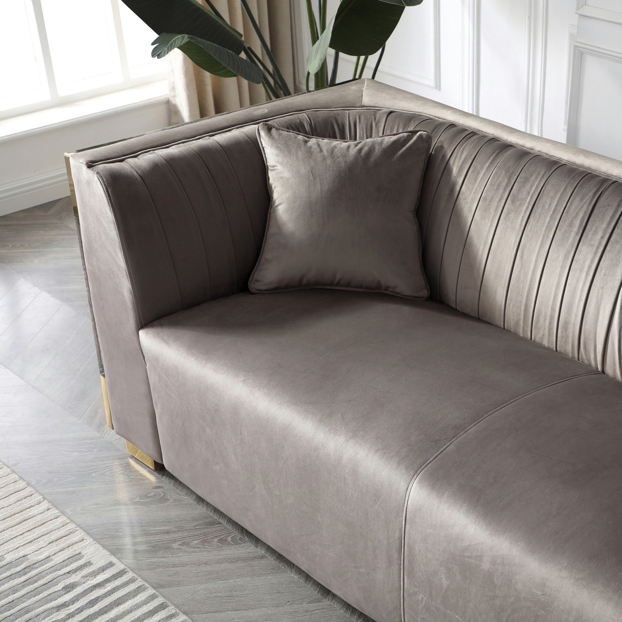 كنبة مخمليّة 3 مقاعد مع وسادتين من أناليسا-hbxlivingroom-sofasandarmchairs-sofas-image-4