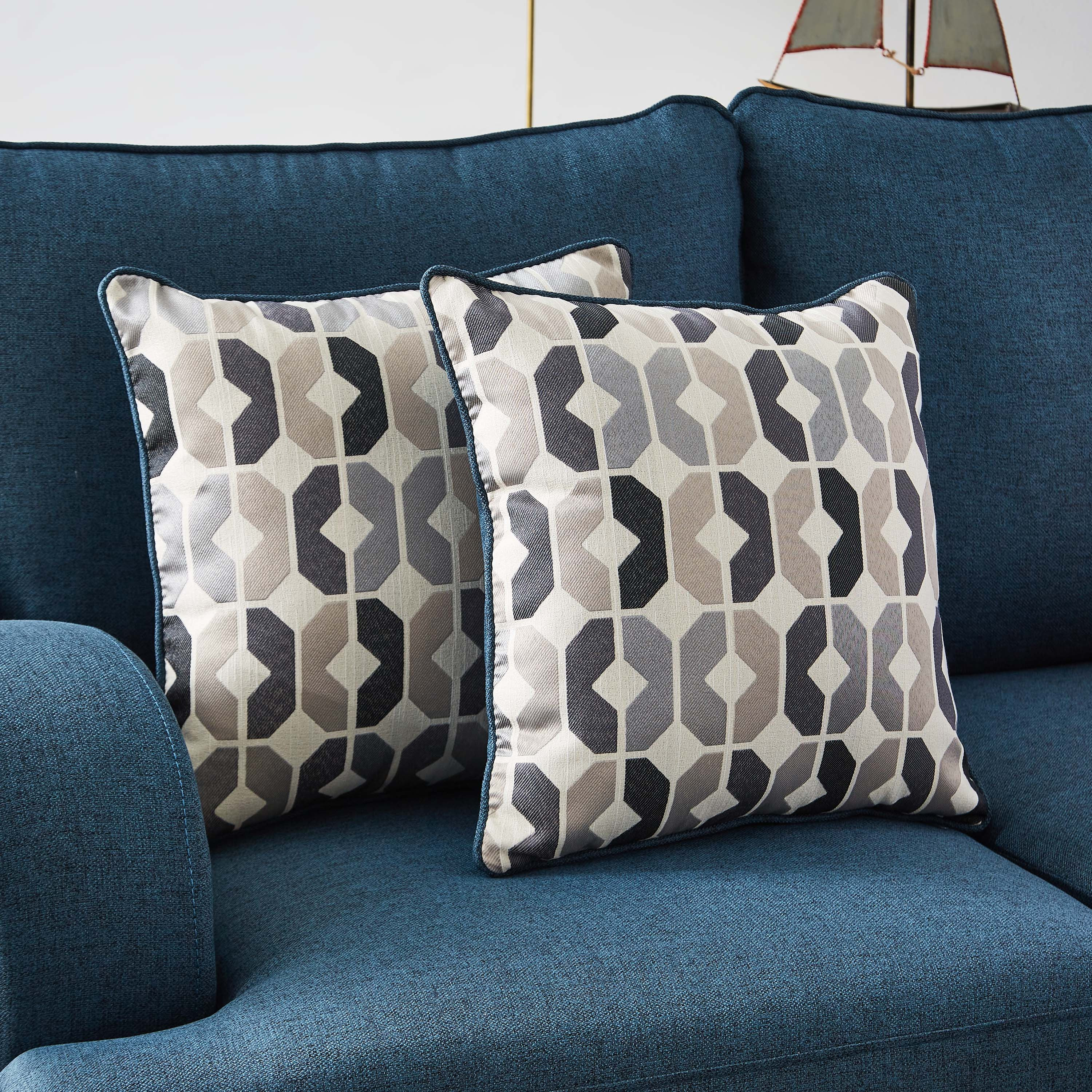 كنبة قماشيّة مقعدين مع وسادتين من كوبينهاجن-hbxlivingroom-sofasandarmchairs-sofas-image-7