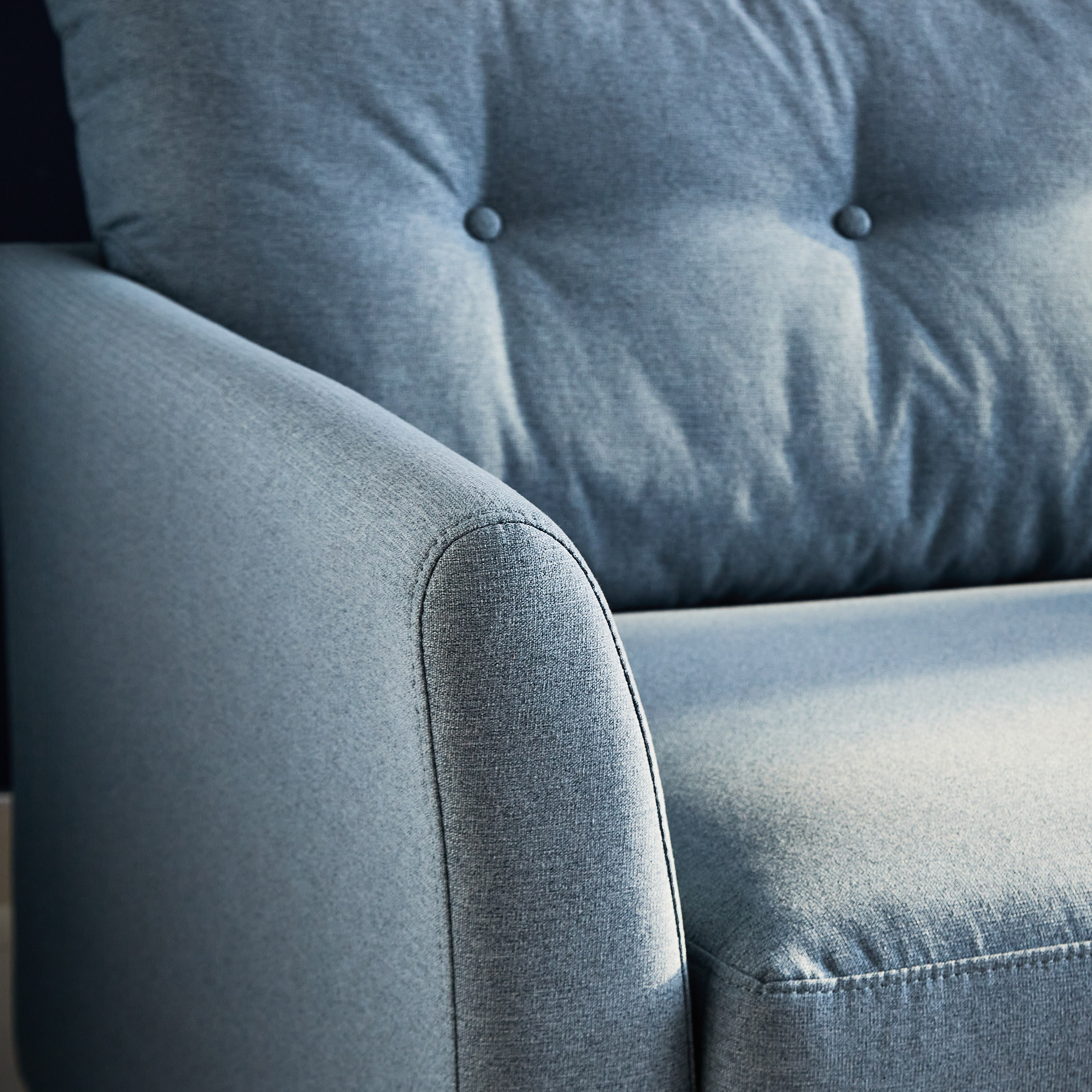 كنبة مقعدين ووسادتين من ليلي-hbxlivingroom-sofasandarmchairs-sofas-image-7
