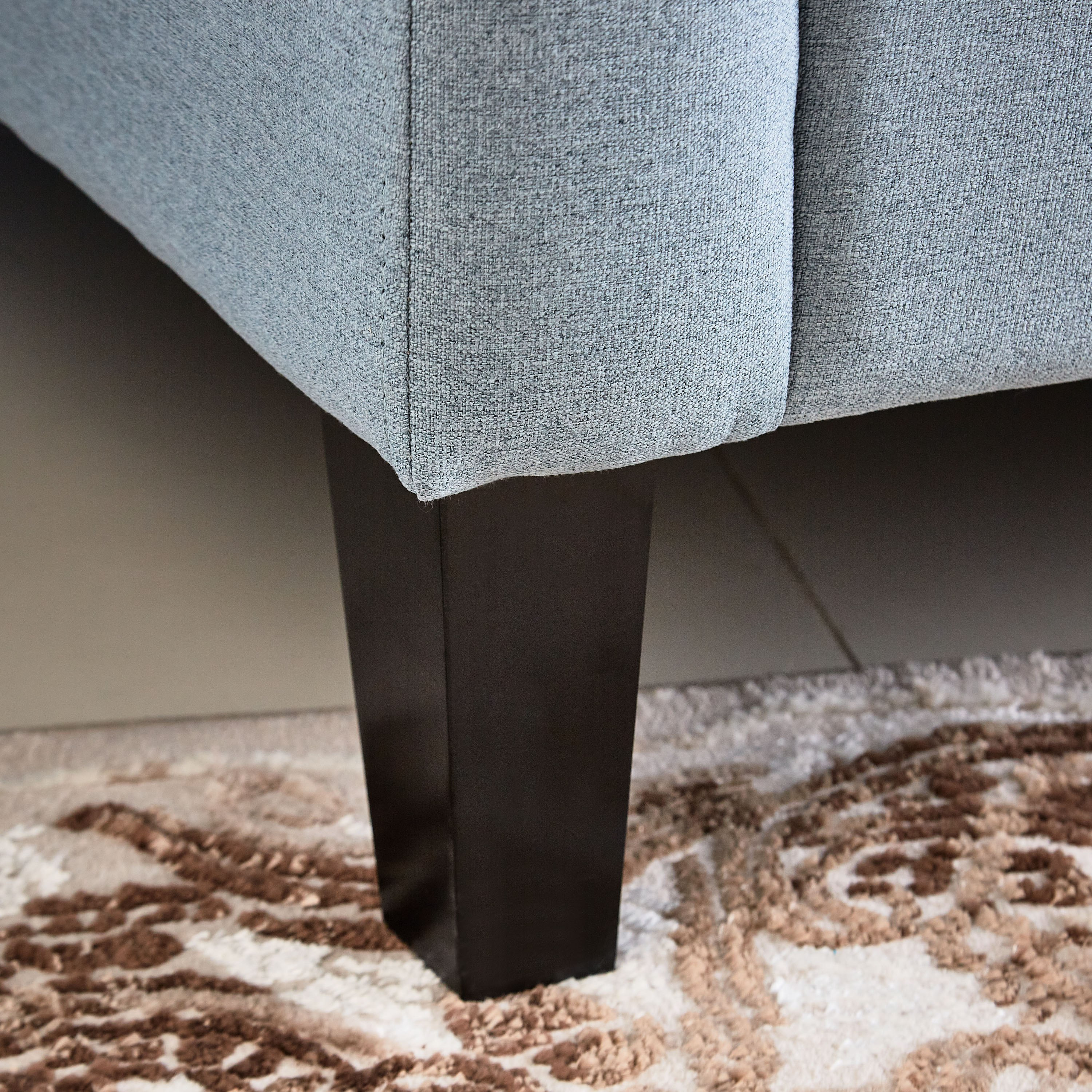 كنبة مقعدين ووسادتين من ليلي-hbxlivingroom-sofasandarmchairs-sofas-image-8