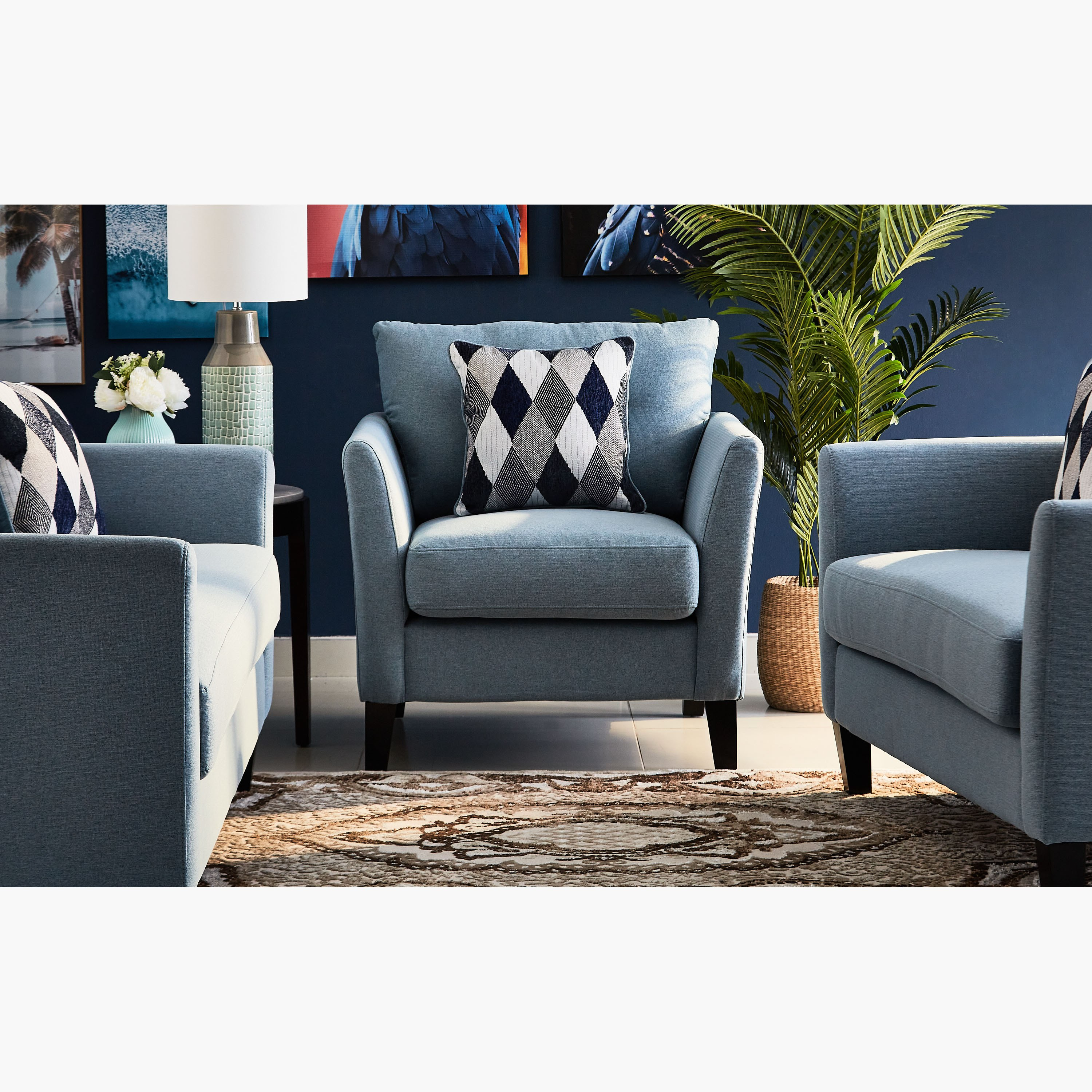 كنبة مقعد واحد مع وسادة من ليلي-hbxlivingroom-sofasandarmchairs-sofas-image-1