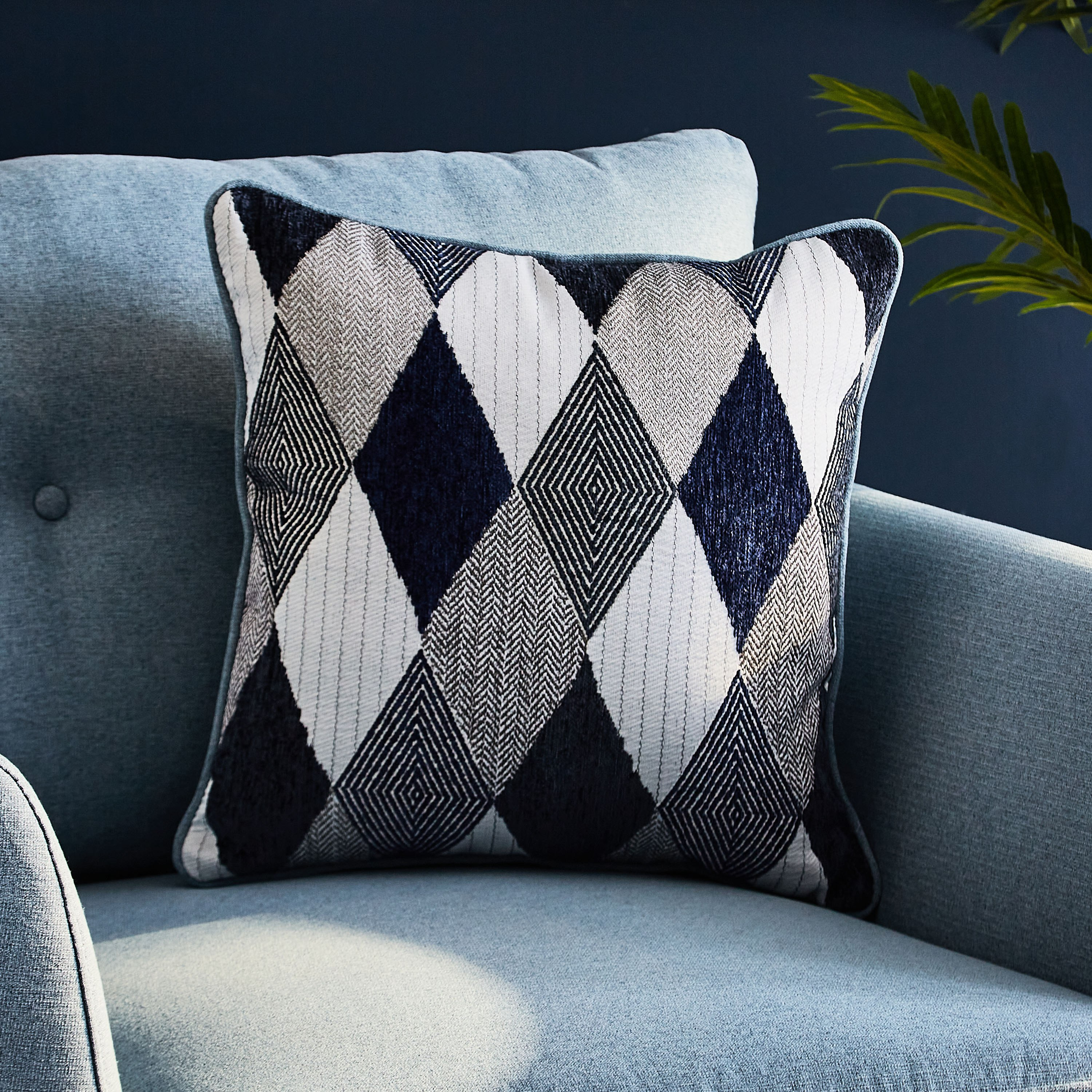 كنبة مقعد واحد مع وسادة من ليلي-hbxlivingroom-sofasandarmchairs-sofas-image-4