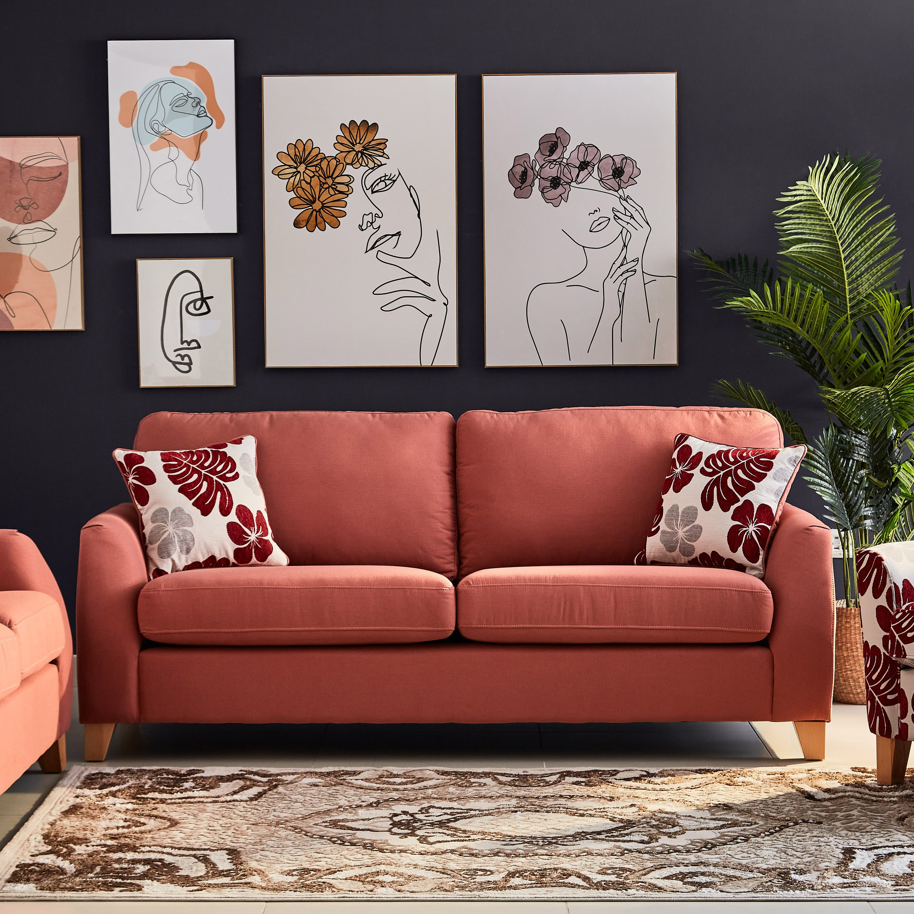 كنبة بـ 3 مقاعد ووسادتين من ديبورا-hbxlivingroom-sofasandarmchairs-sofas-image-2