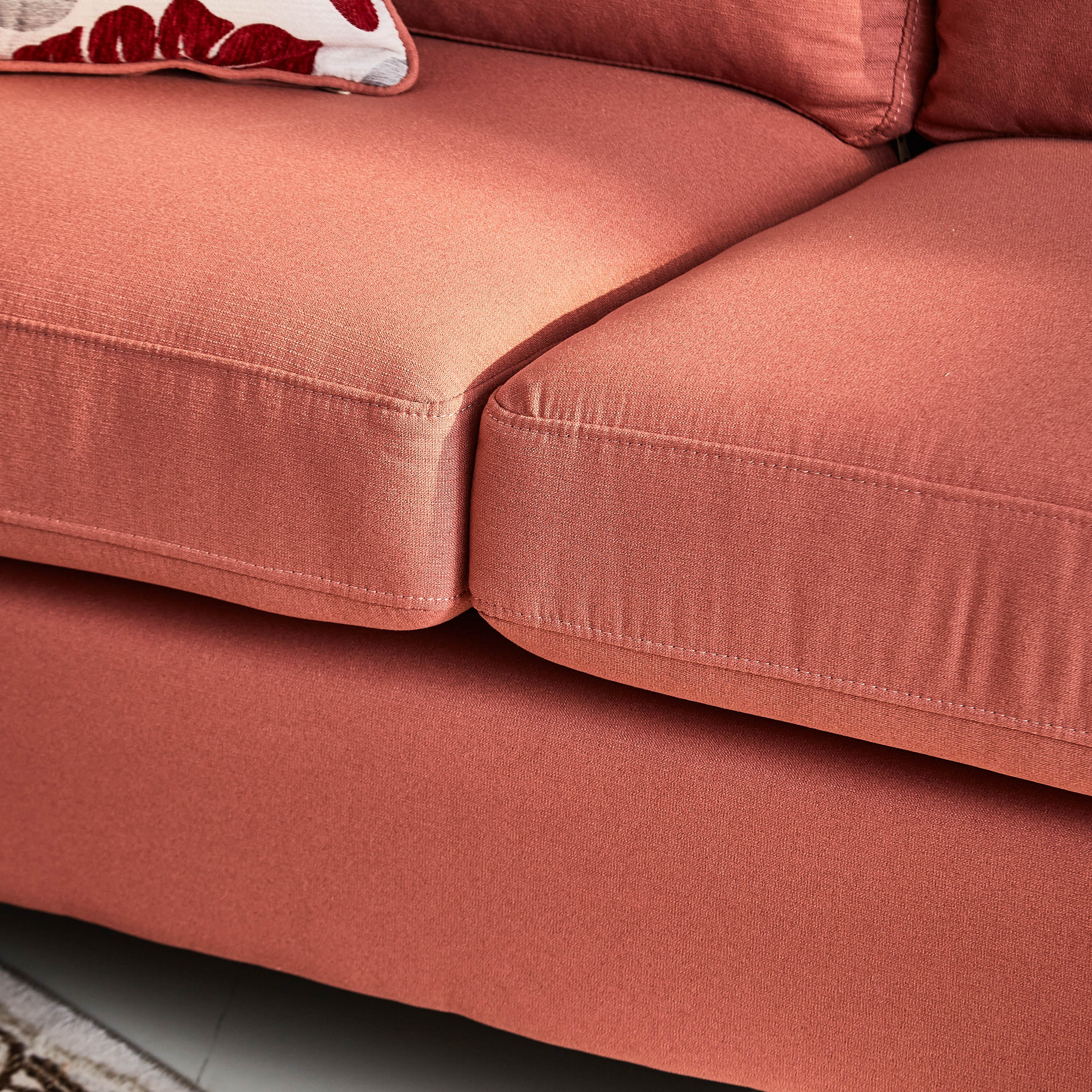 كنبة بـ 3 مقاعد ووسادتين من ديبورا-hbxlivingroom-sofasandarmchairs-sofas-image-5