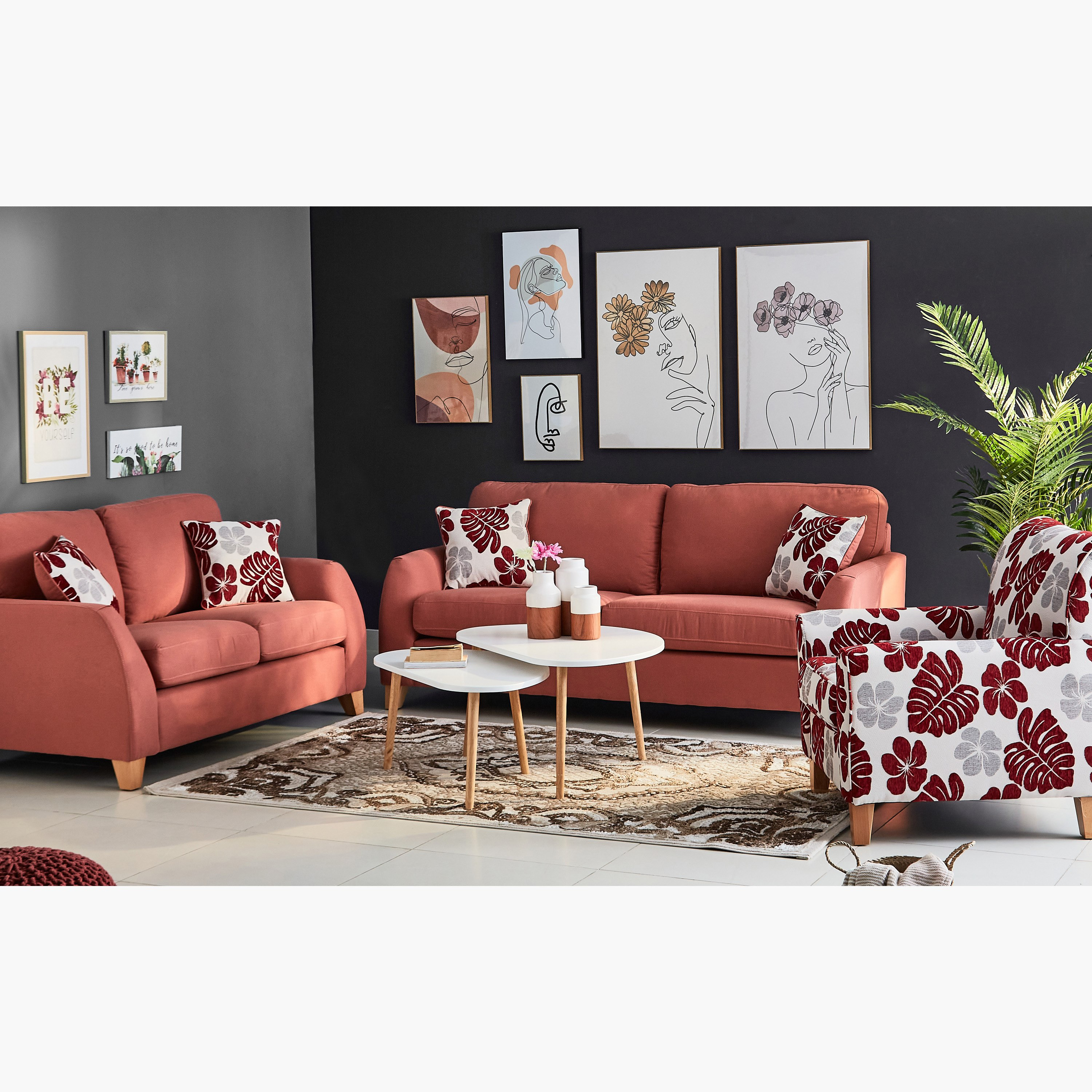 كنبة بـ 3 مقاعد ووسادتين من ديبورا-hbxlivingroom-sofasandarmchairs-sofas-image-9