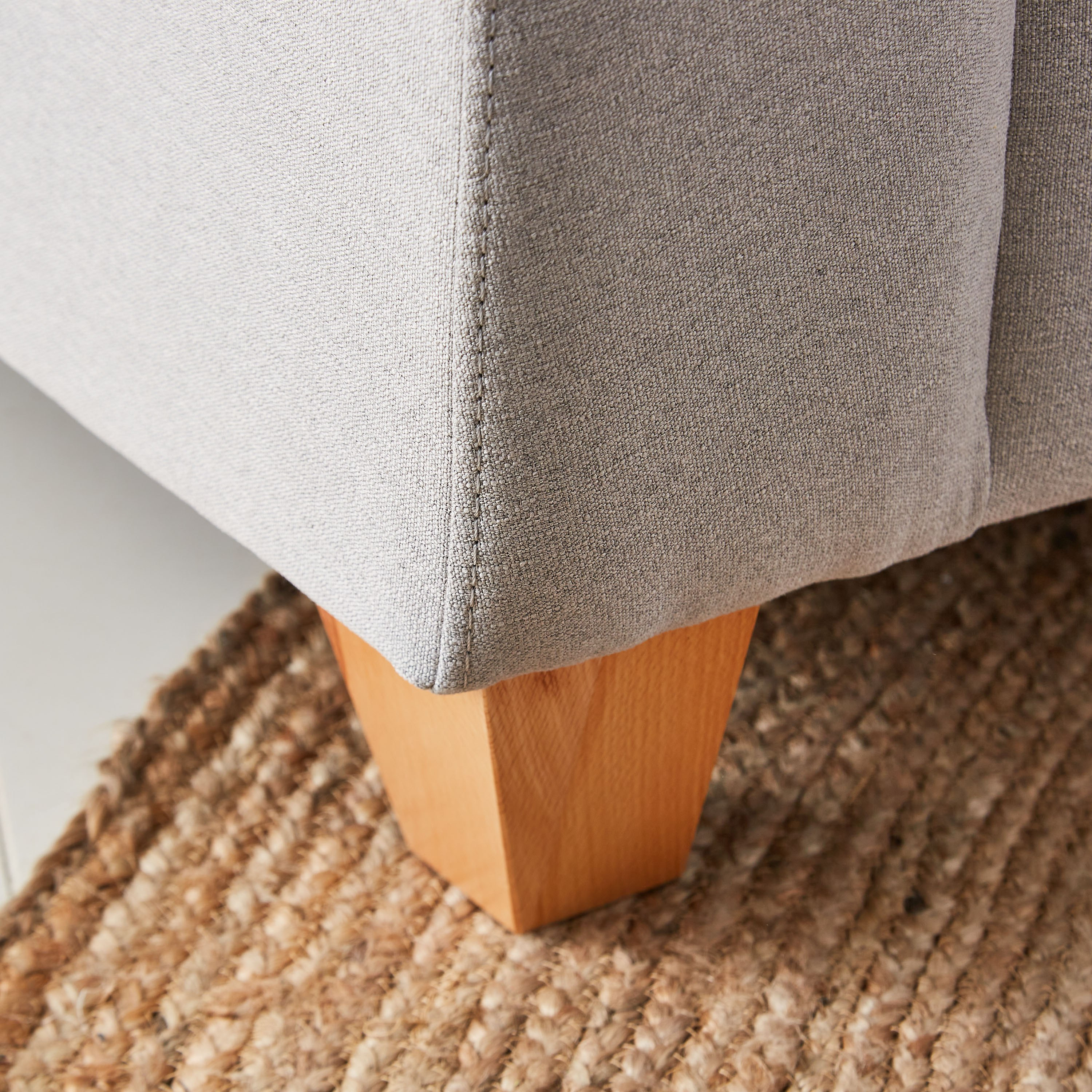 كنبة قماشيّة 3 مقاعد مع وسادتين من ديبورا-hbxlivingroom-sofasandarmchairs-sofas-image-5