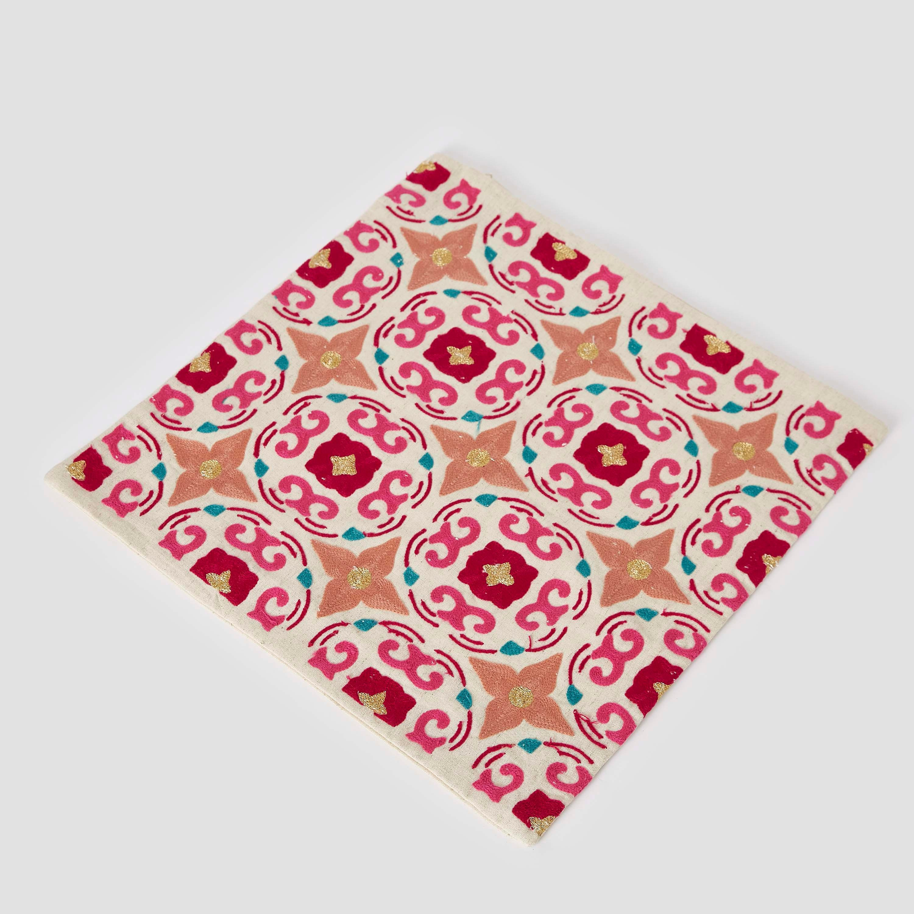 وسادة محشوة مطرّزة من سوزاني مارسيل - 40x40 سم-hbxlivingroom-furnishings-cushionsandcovers-filledcushions-image-6