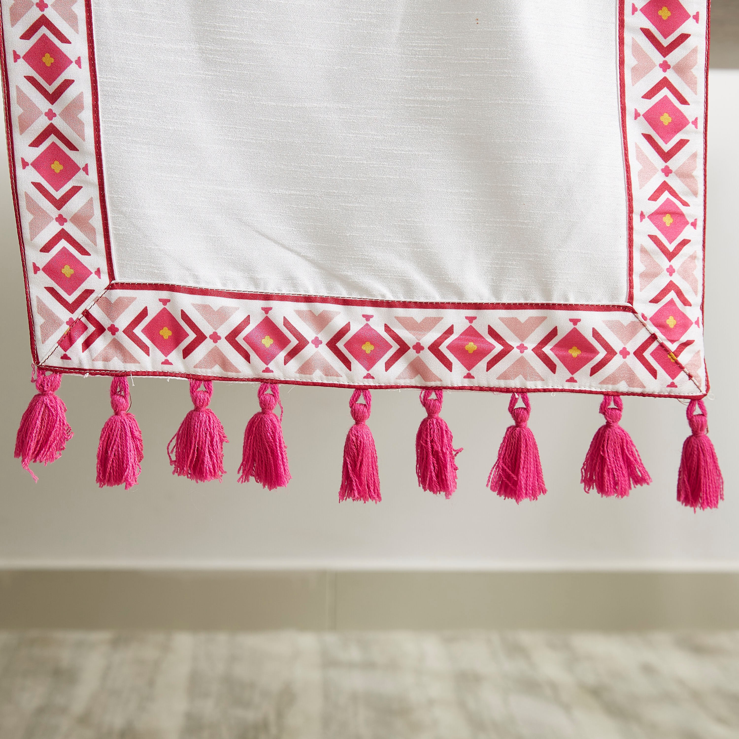 Majestic Boho Printed Table Runner-hbxdecorandfurnishings-homefurnishings-tablelinens-image-2