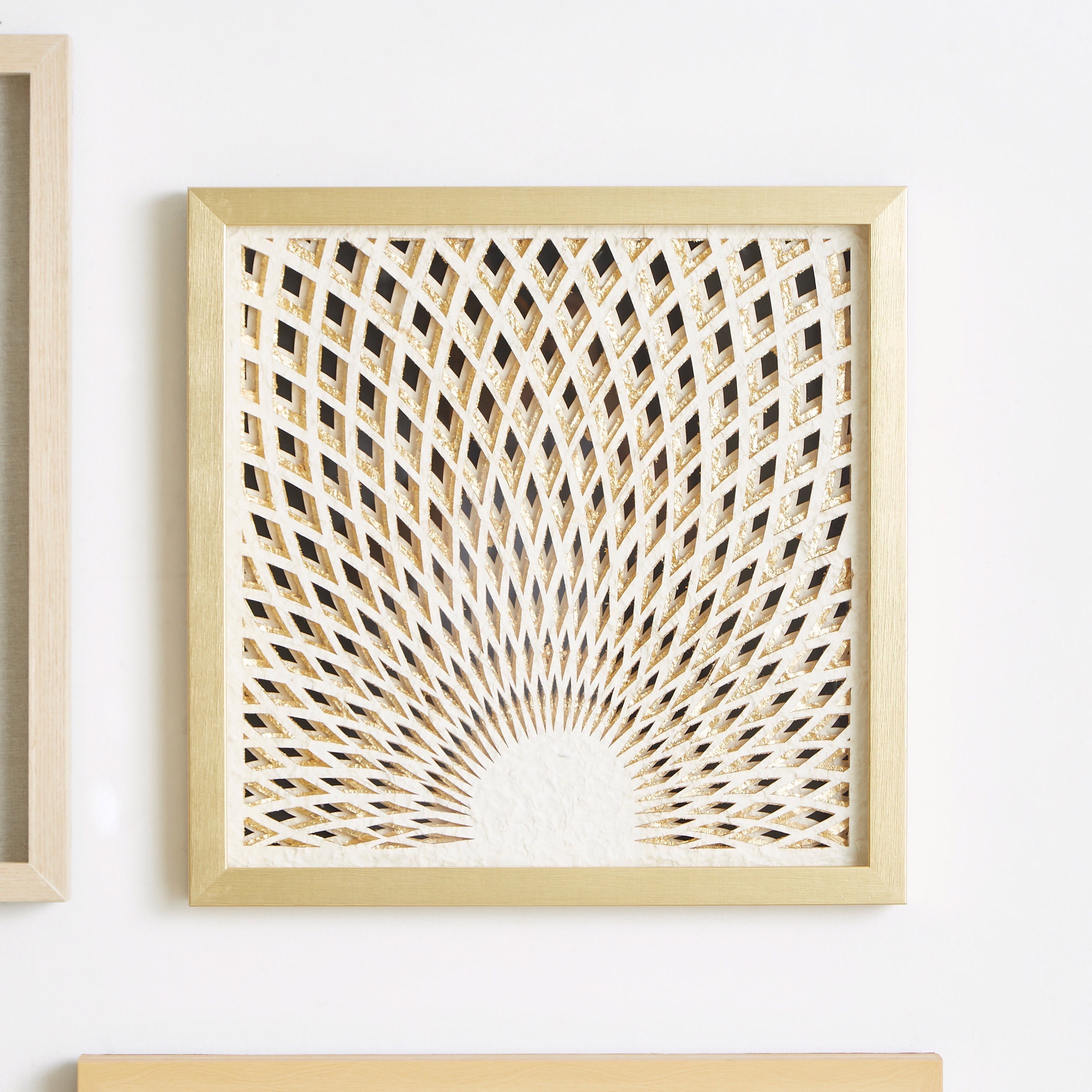 صندوق ظلال ديكور ورقي من مورال أورينتال-hbxdiningroom-walldecor-wallart-image-1