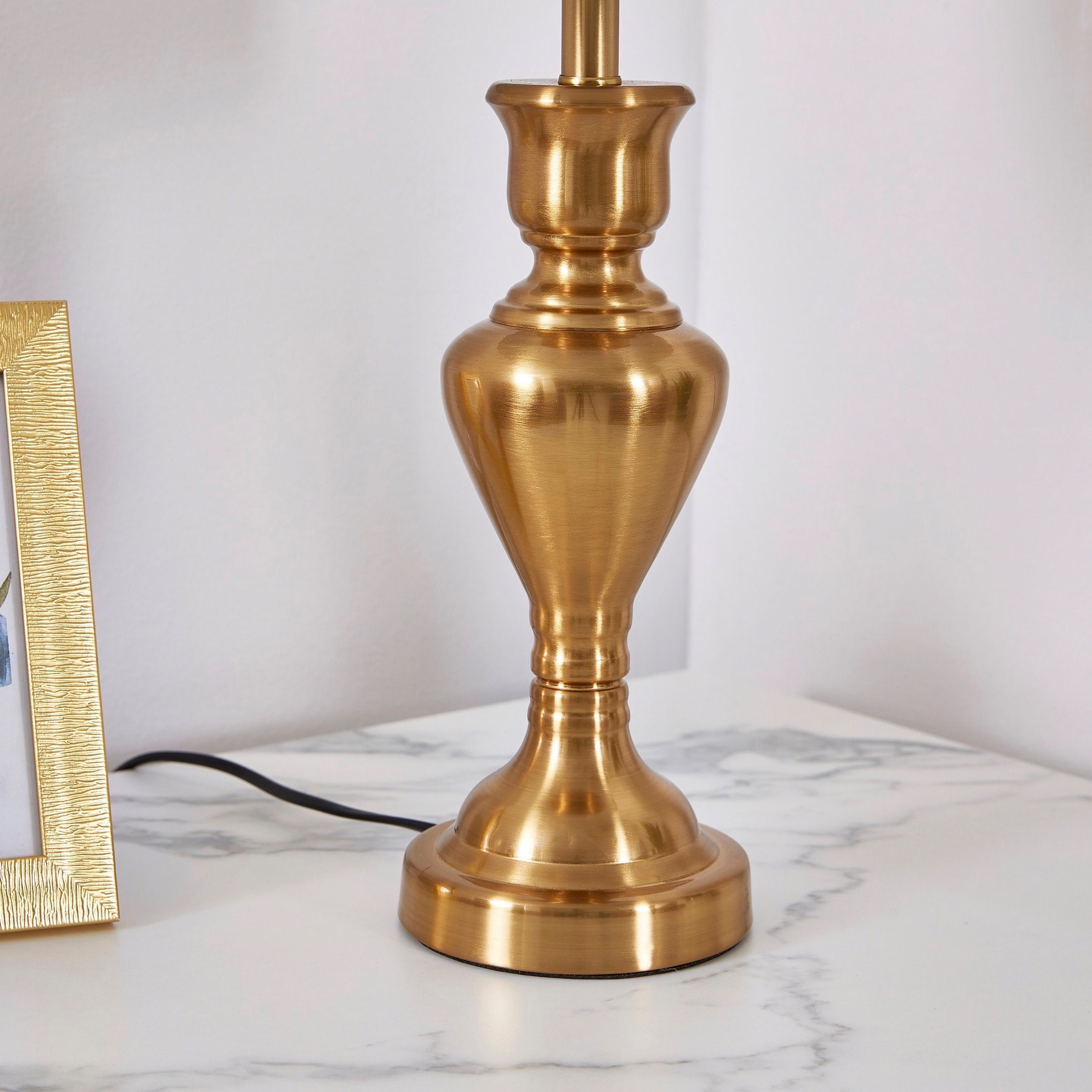 طقم مصباح طاولة من المعدن الفاخر قطعتين من دييجو - 28x54 سم-hbxlivingroom-lighting-tablelamps-image-4