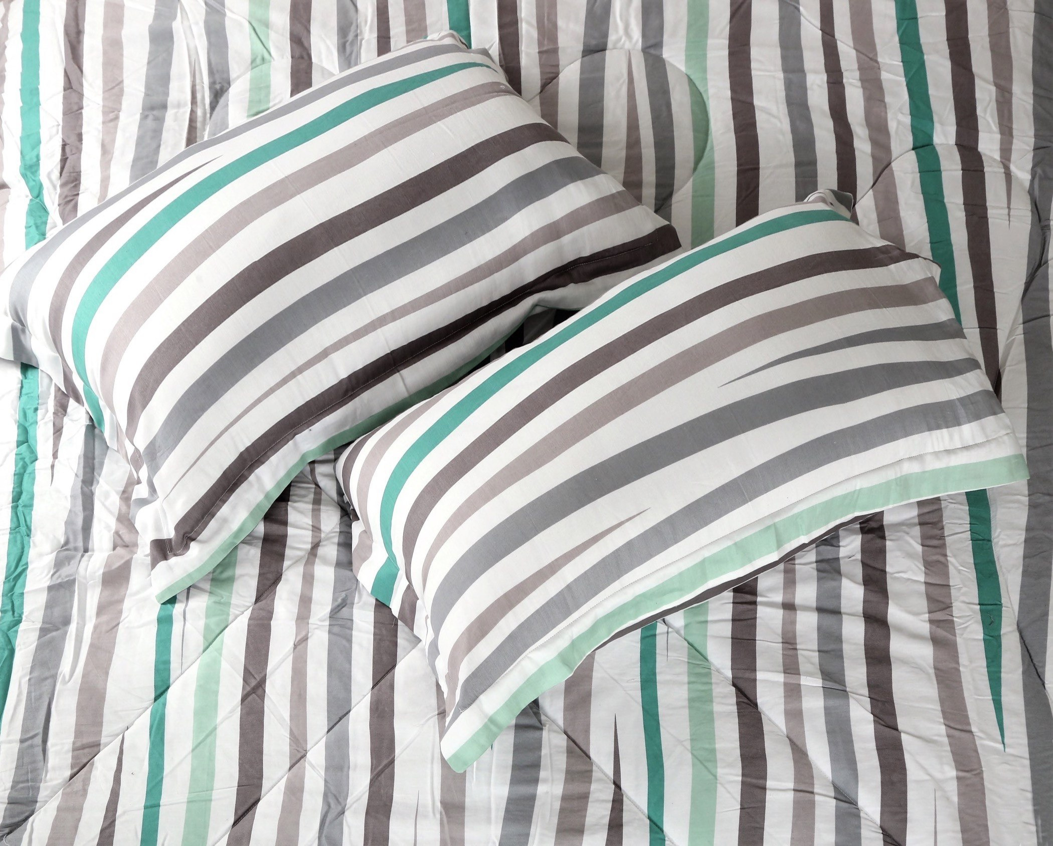 طقم لحاف مزدوج قطن 3 قطع من سكاندي آيدن - 160x220 سم-hbxhomeware-hbxdecorandfurnishings-image-2