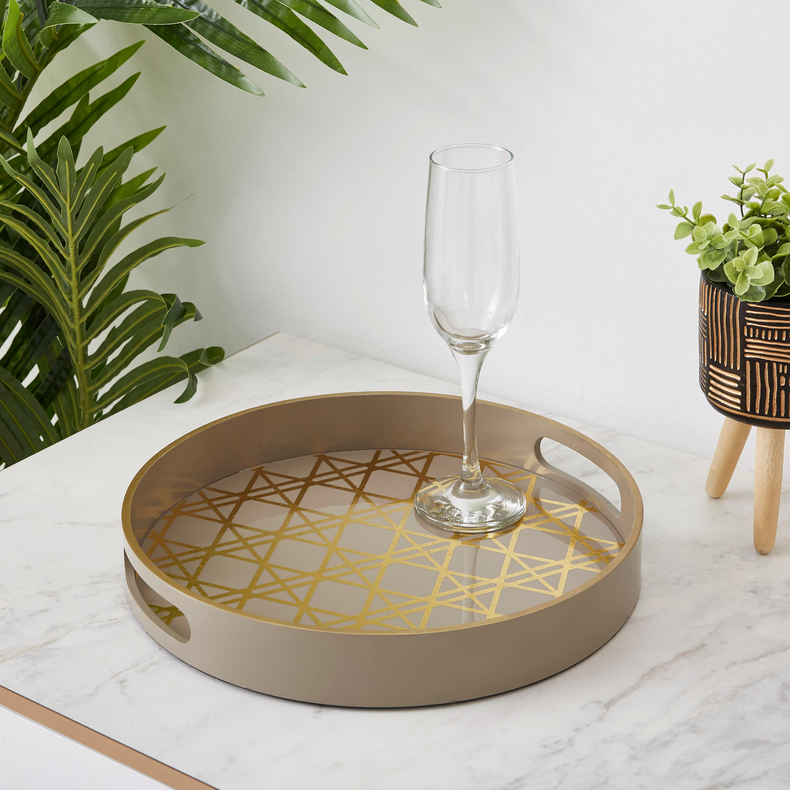صينية مستديرة خشبية أرت ديكو بطبعات من سيارا-hbxhomeware-hbxdecorandfurnishings-image-1