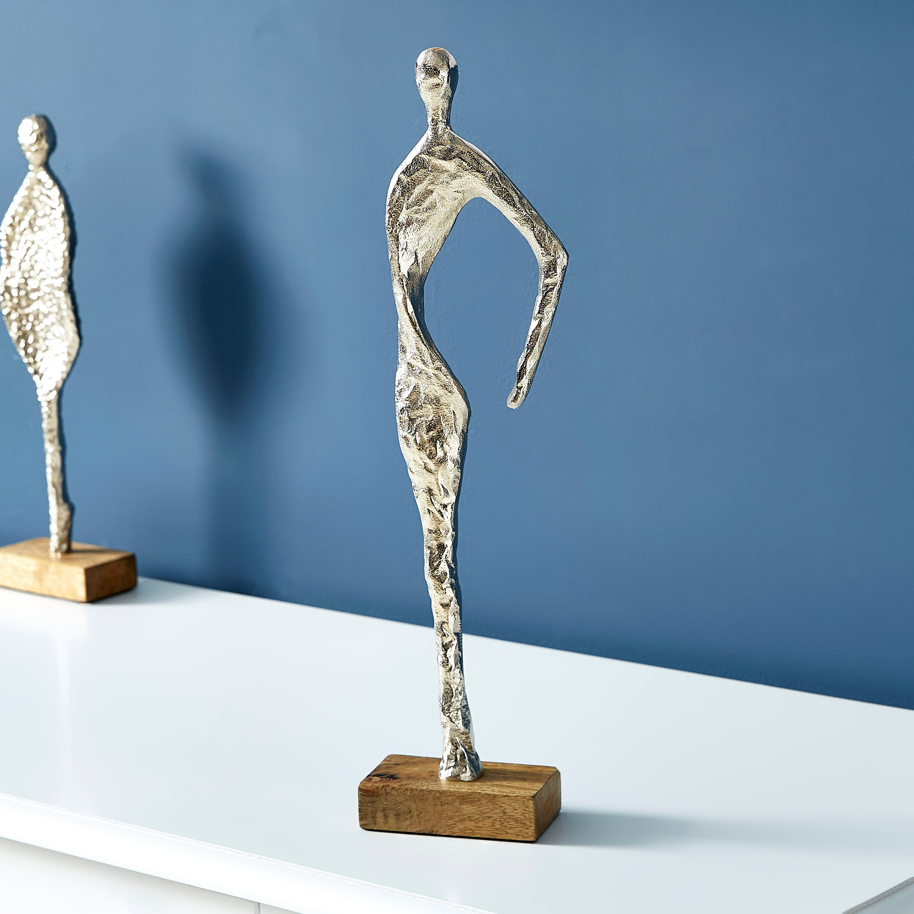 تمثال تجريدي بيد يسرى من كوارتز-hbxhomeware-homedecor-figurinesandornaments-image-1