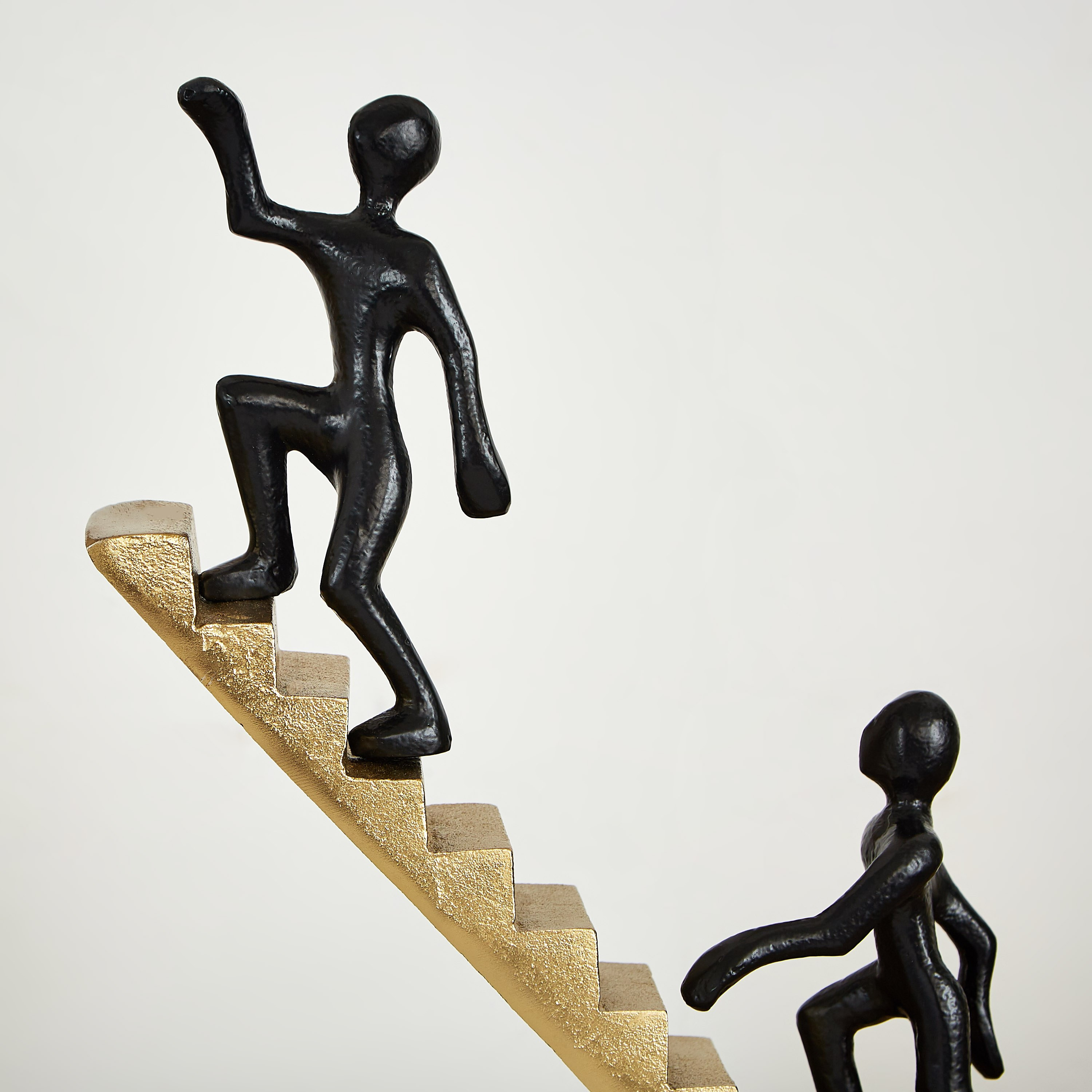تماثيل معدنية تسلق السلم مزيّنة من الكوارتز-hbxhomeware-homedecor-figurinesandornaments-image-3