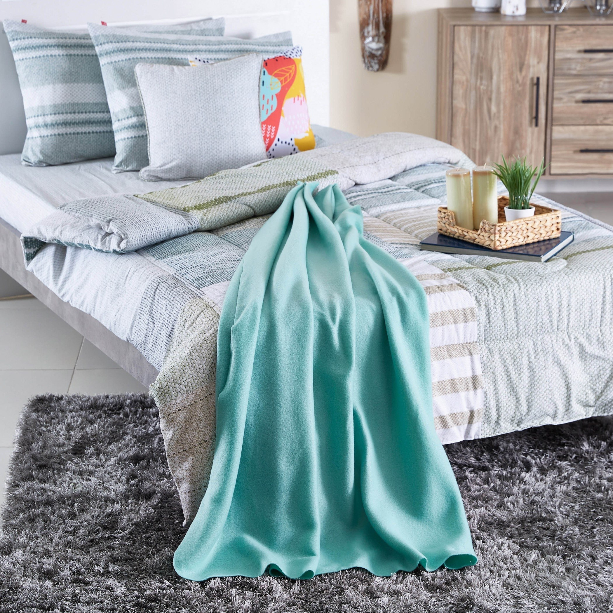 بطانية خفيفة صوف بولار من أتلانتا - 120 × 160 سم-hbxhomeware-hbxbedroom-image-4