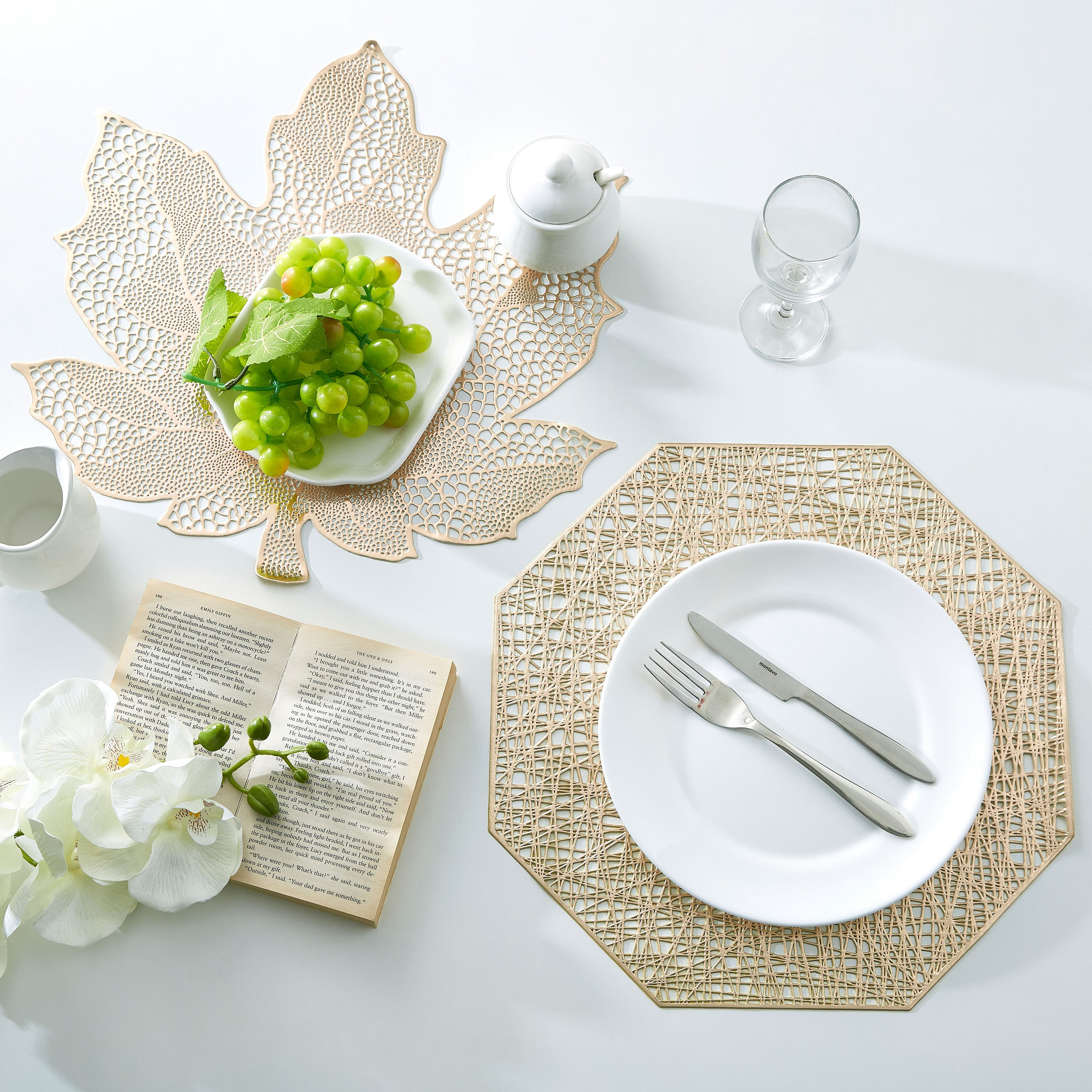 Amara Placemat-hbxdecorandfurnishings-homefurnishings-tablelinens-image-3