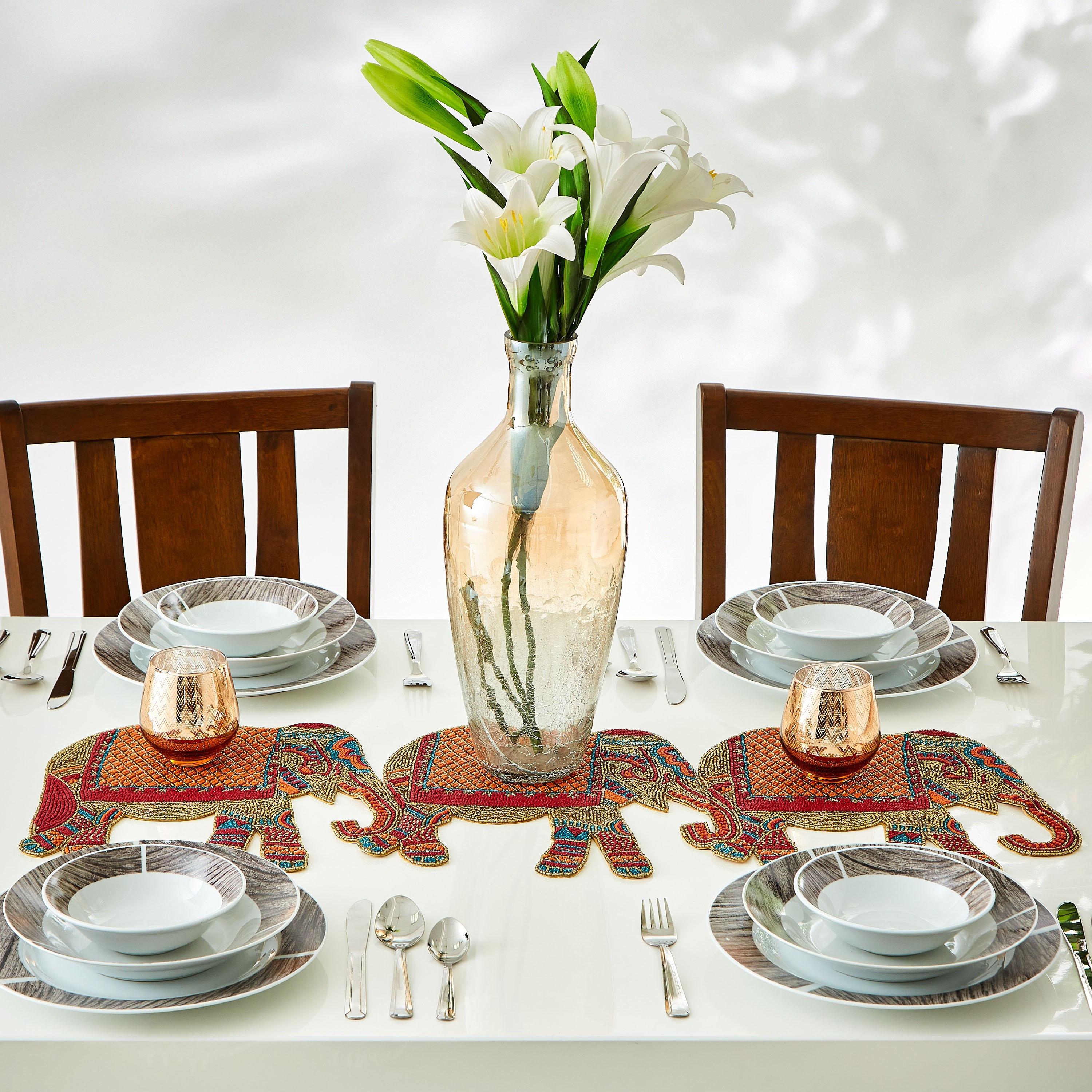 مفرش طاولة بتصميم فيل وتزيينات بالخرز من ماجيستيك - 33x90 سم-hbxdecorandfurnishings-homefurnishings-tablelinens-image-4