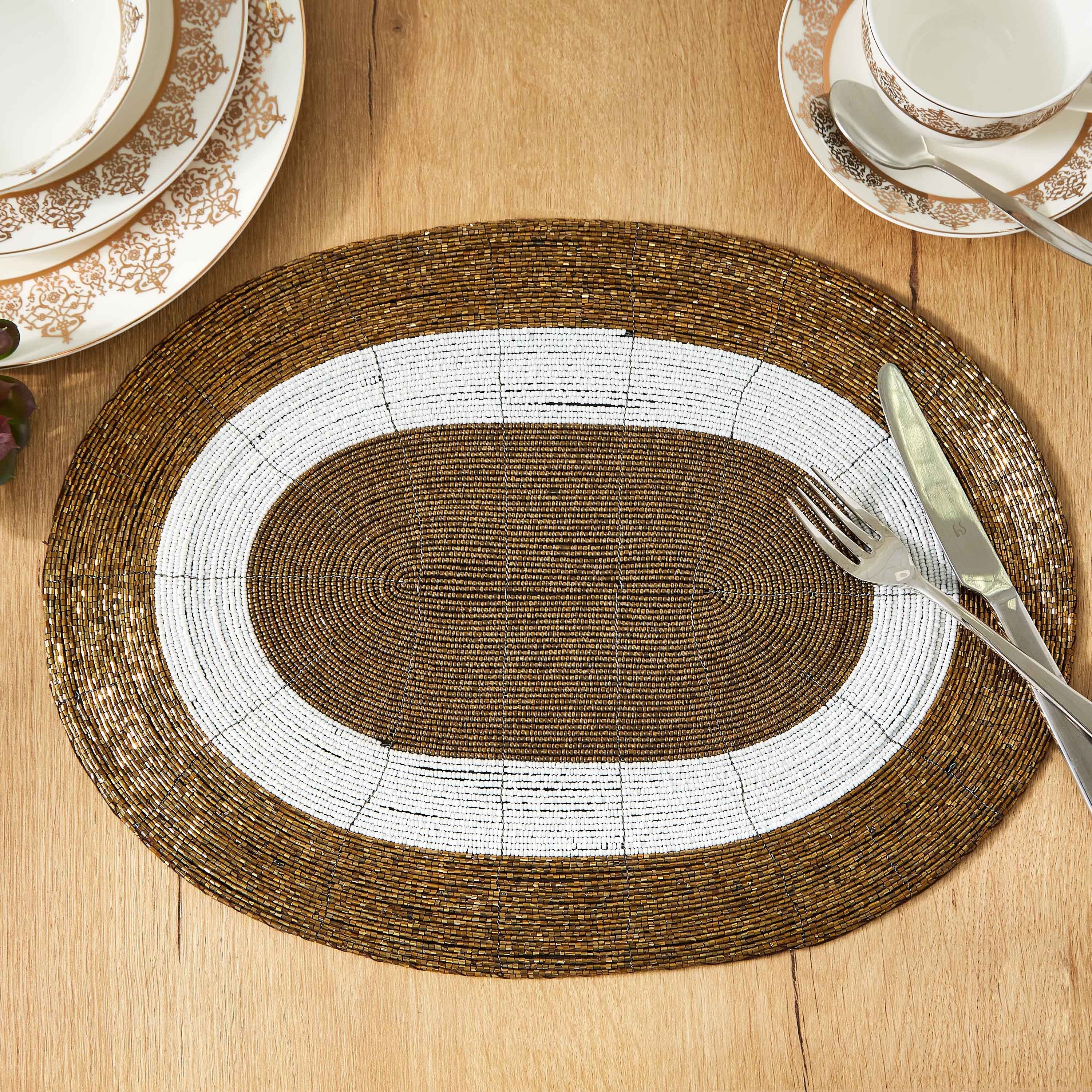 لبادة صحون بيضاوية مزيّنة بالخرز - 40x30 سم-hbxdecorandfurnishings-homefurnishings-tablelinens-image-1