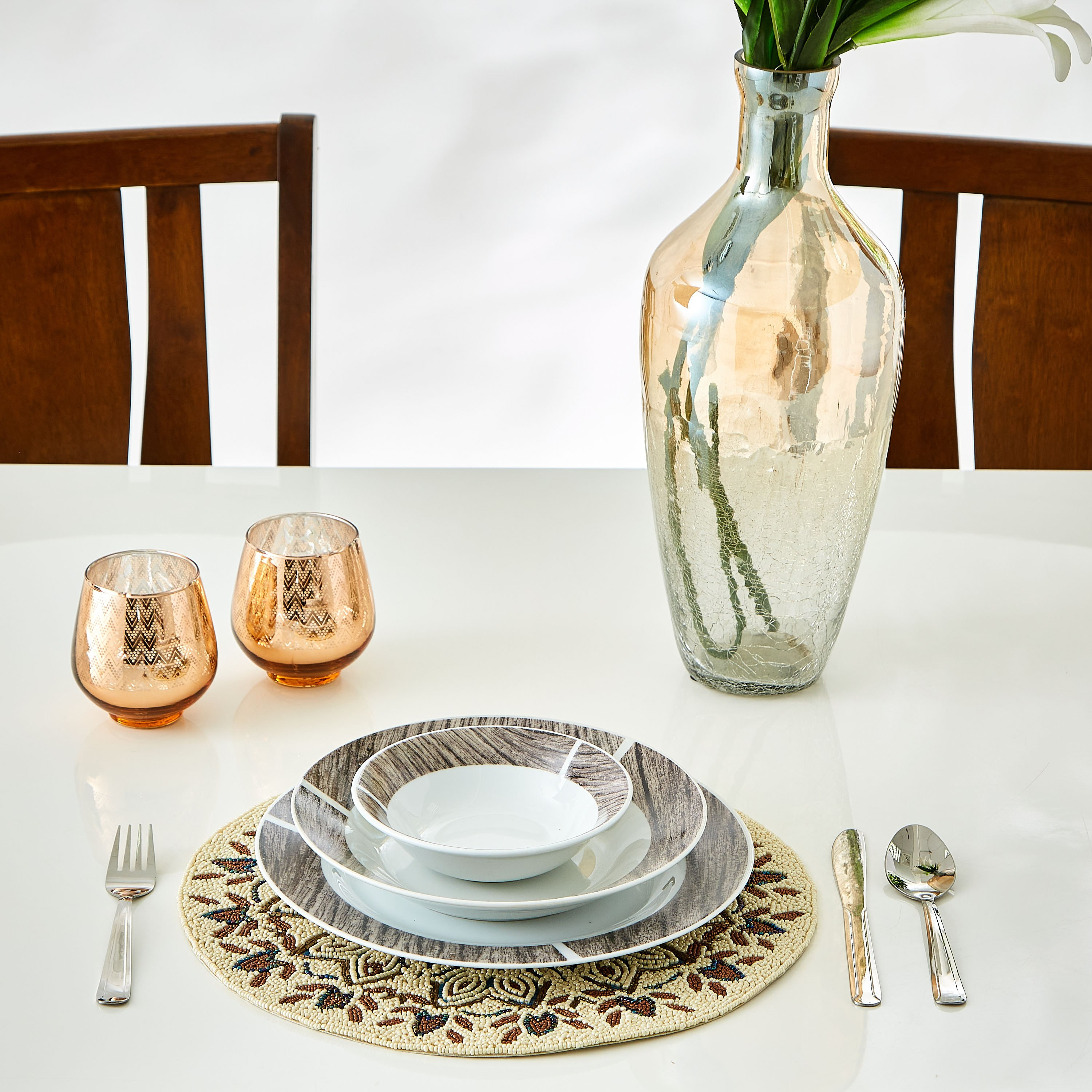 لبادة صحون خرز مستديرة من إليزا-hbxdecorandfurnishings-homefurnishings-tablelinens-image-4