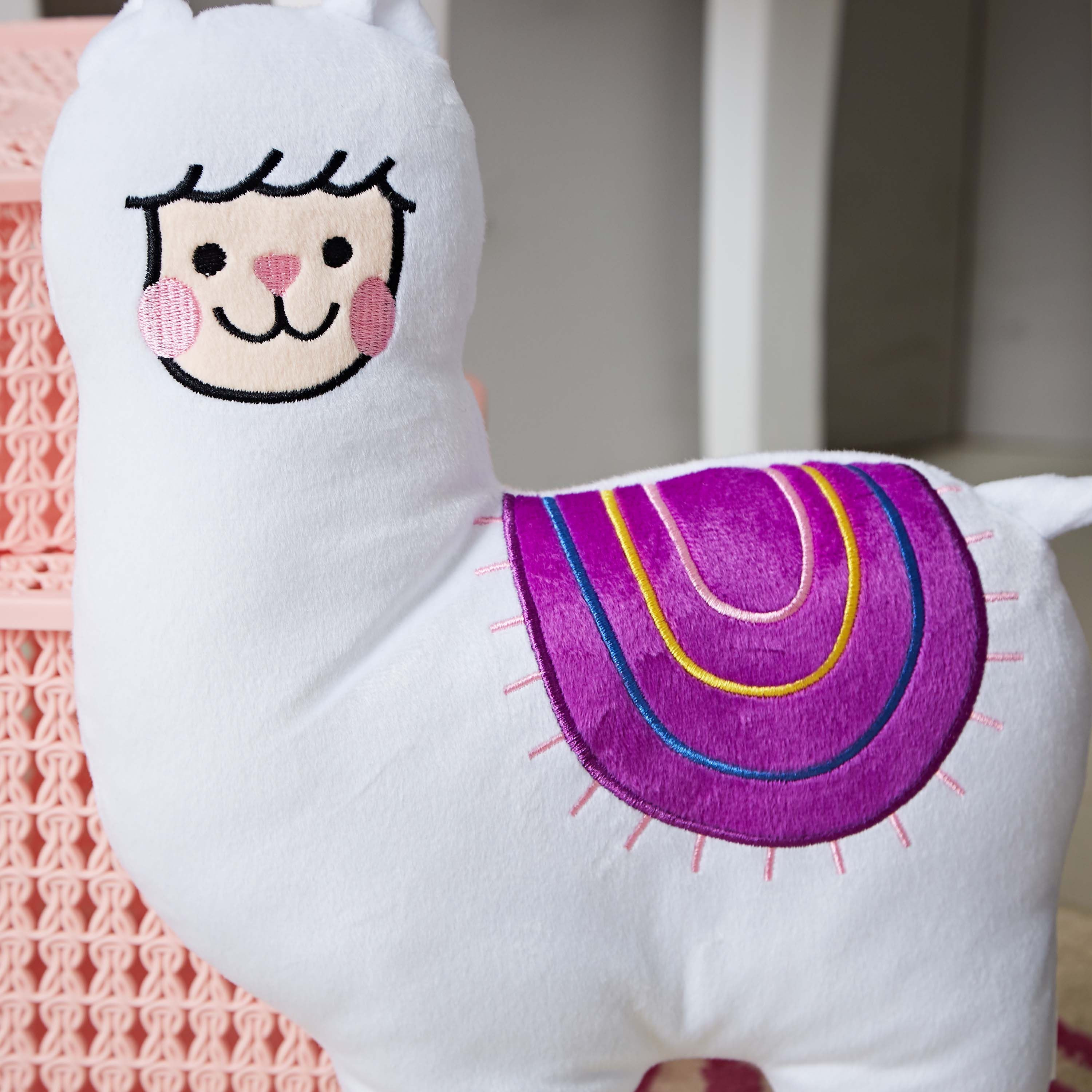 وسادة مخمليّة على شكل لاما من فن- 26x37 سم-hbxhomeware-hbxkidsandyouth-image-2