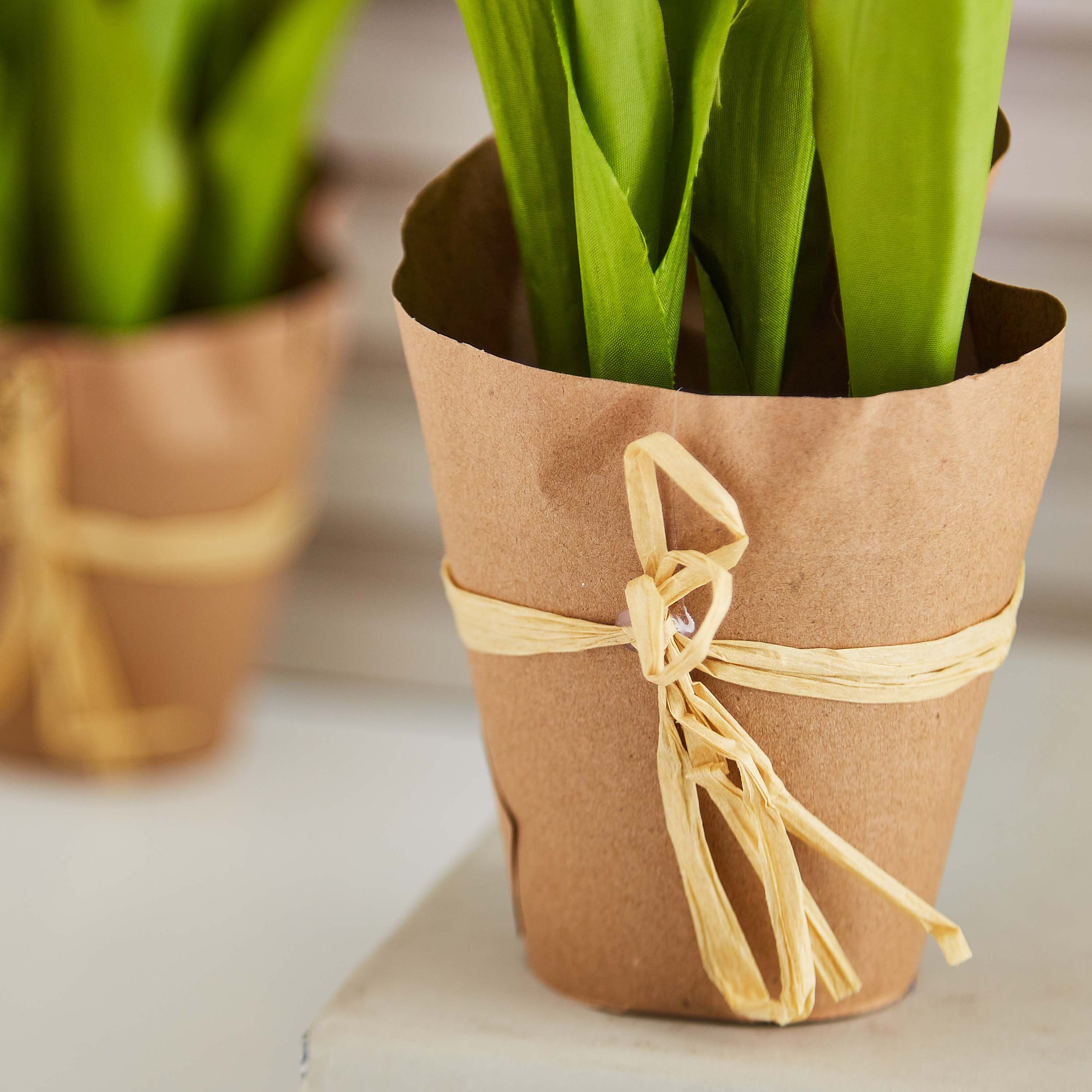 زهرة زينة مع مزهرية من إيدينك - 23 سم-hbxdecorandfurnishings-homeaccessories-artificialflowersandplants-image-3