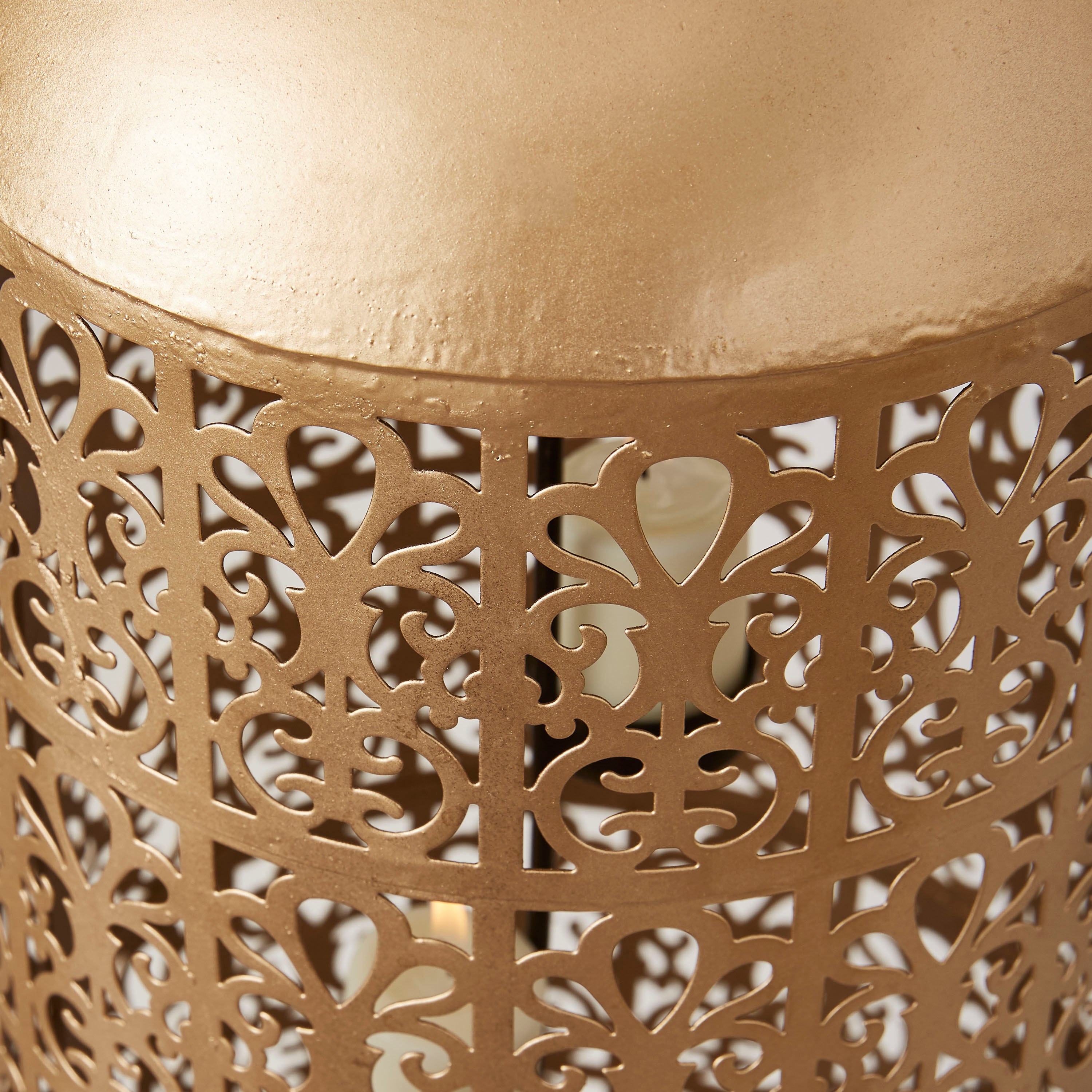 حامل شموع صغيرة معدني بدعامة وتصاميم مفرغة من إيبيزا-hbxlivingroom-decorandaccessories-candleholders-image-3