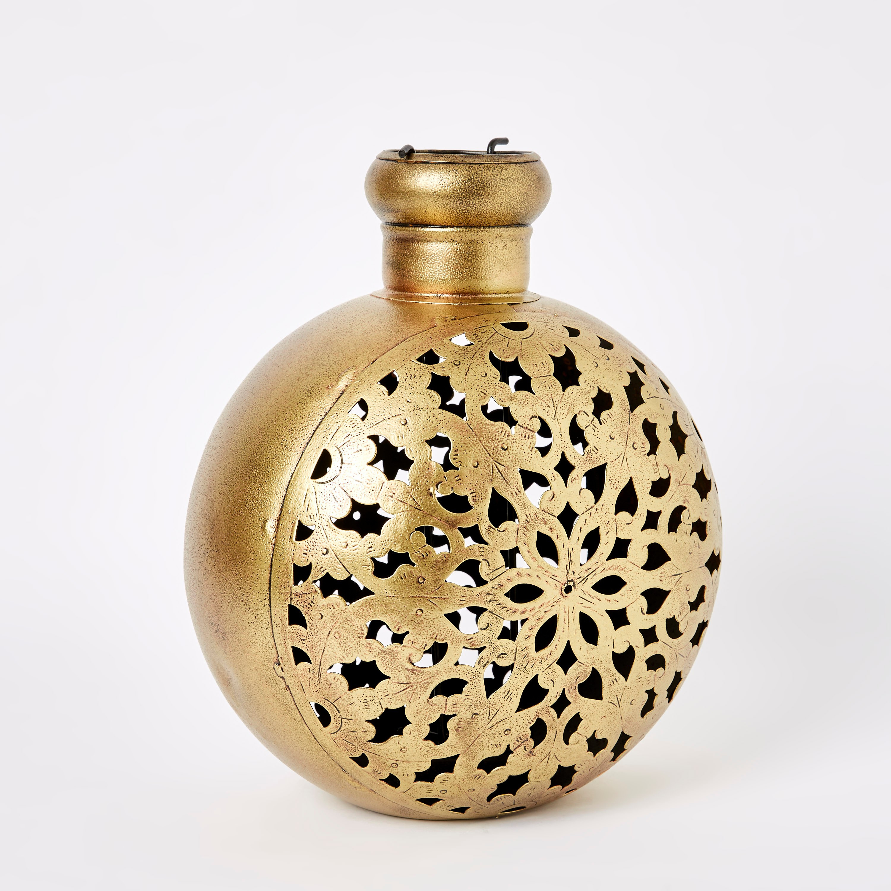 حامل شموع معدني مزخرف بتفاصيل مفرغة كوديا من إيبيزا-hbxlivingroom-decorandaccessories-candleholders-image-6