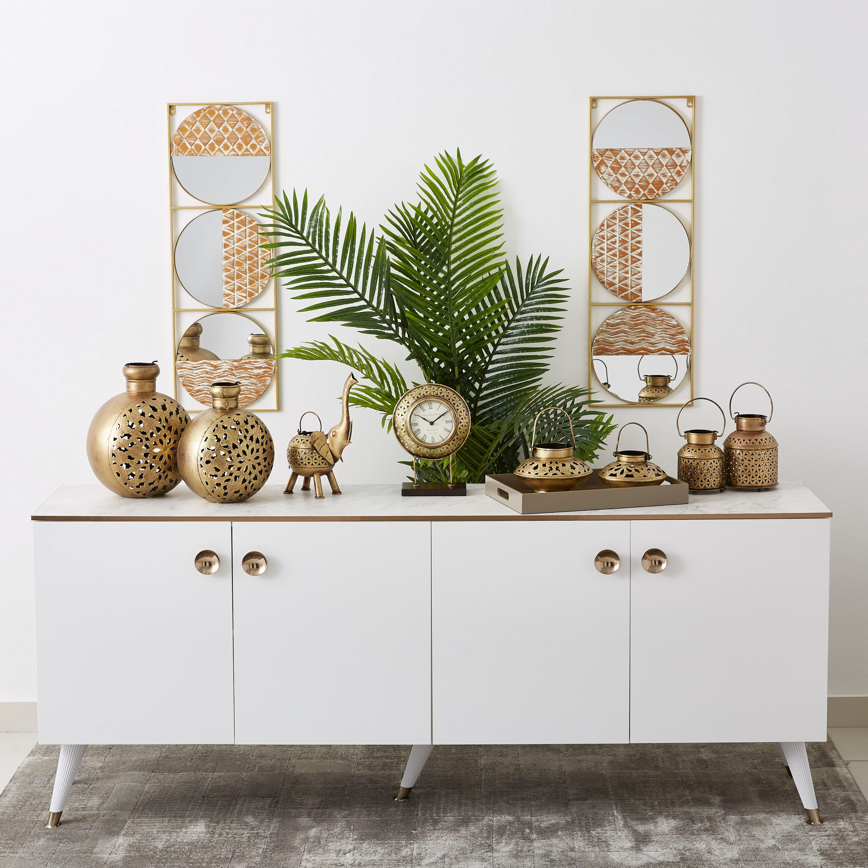 حامل شموع معدني مزخرف بتفاصيل مفرغة كوديا من إيبيزا-hbxlivingroom-decorandaccessories-candleholders-image-5