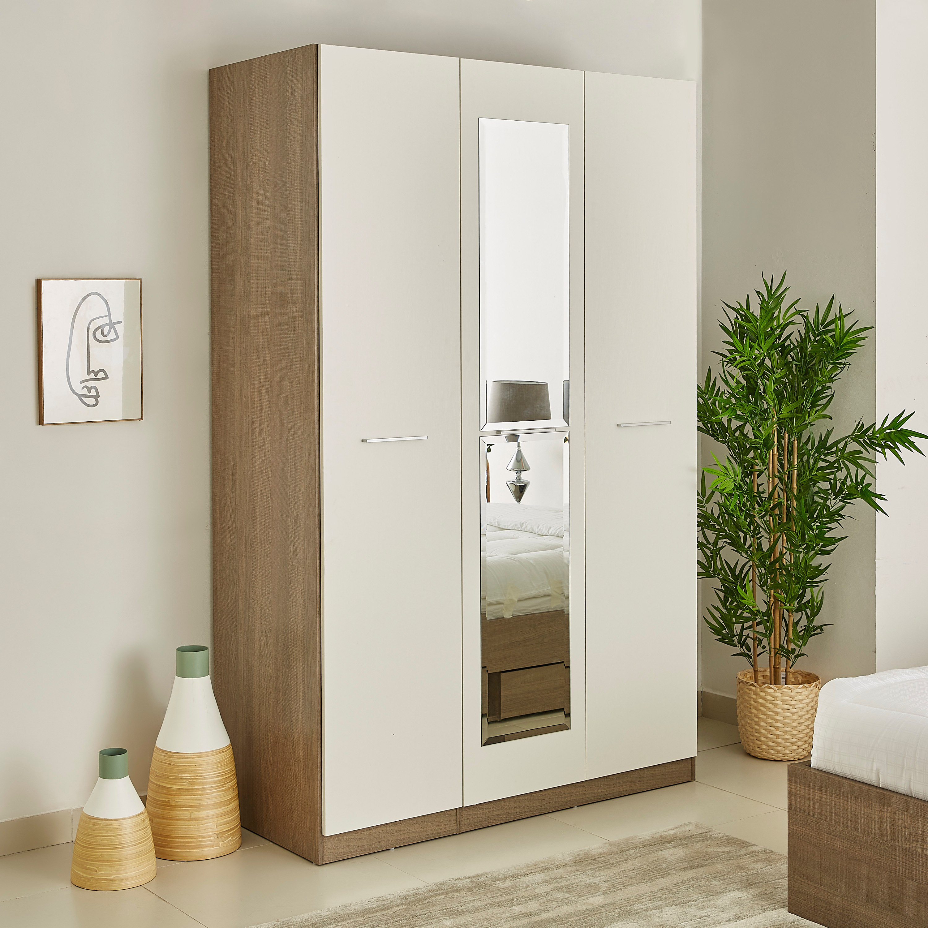 خزانة ملابس 3 أبواب بمرآة من أيرلندا-hbxfurniture-wardrobes-image-1