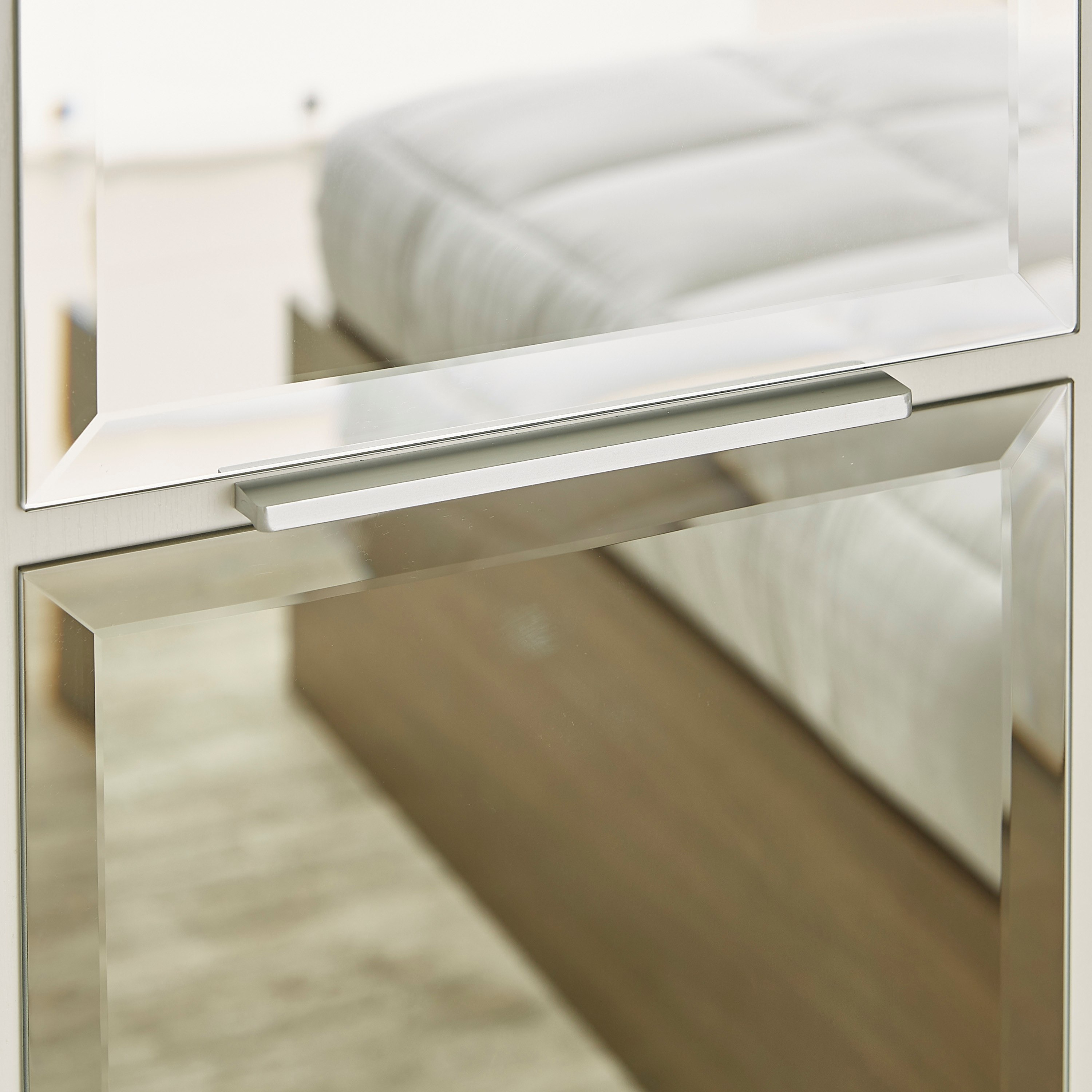 خزانة ملابس 3 أبواب بمرآة من أيرلندا-hbxfurniture-wardrobes-image-3