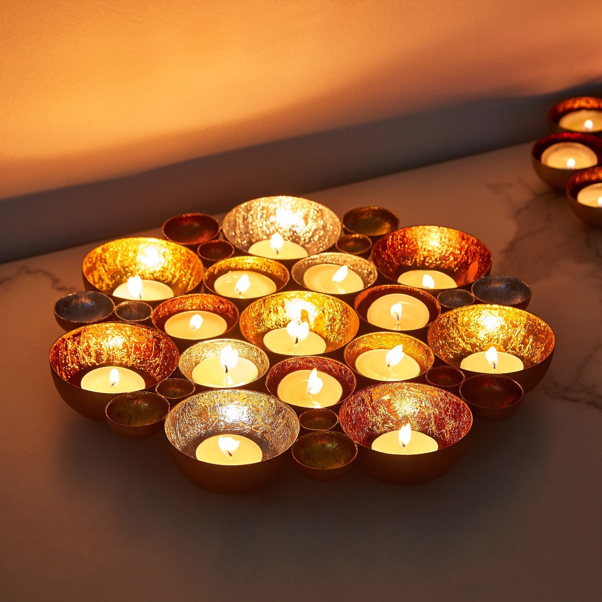 حامل شموع صغيرة معدني للطاولة والحائط بتصميم زهرة من زوها-hbxlivingroom-decorandaccessories-candleholders-image-2