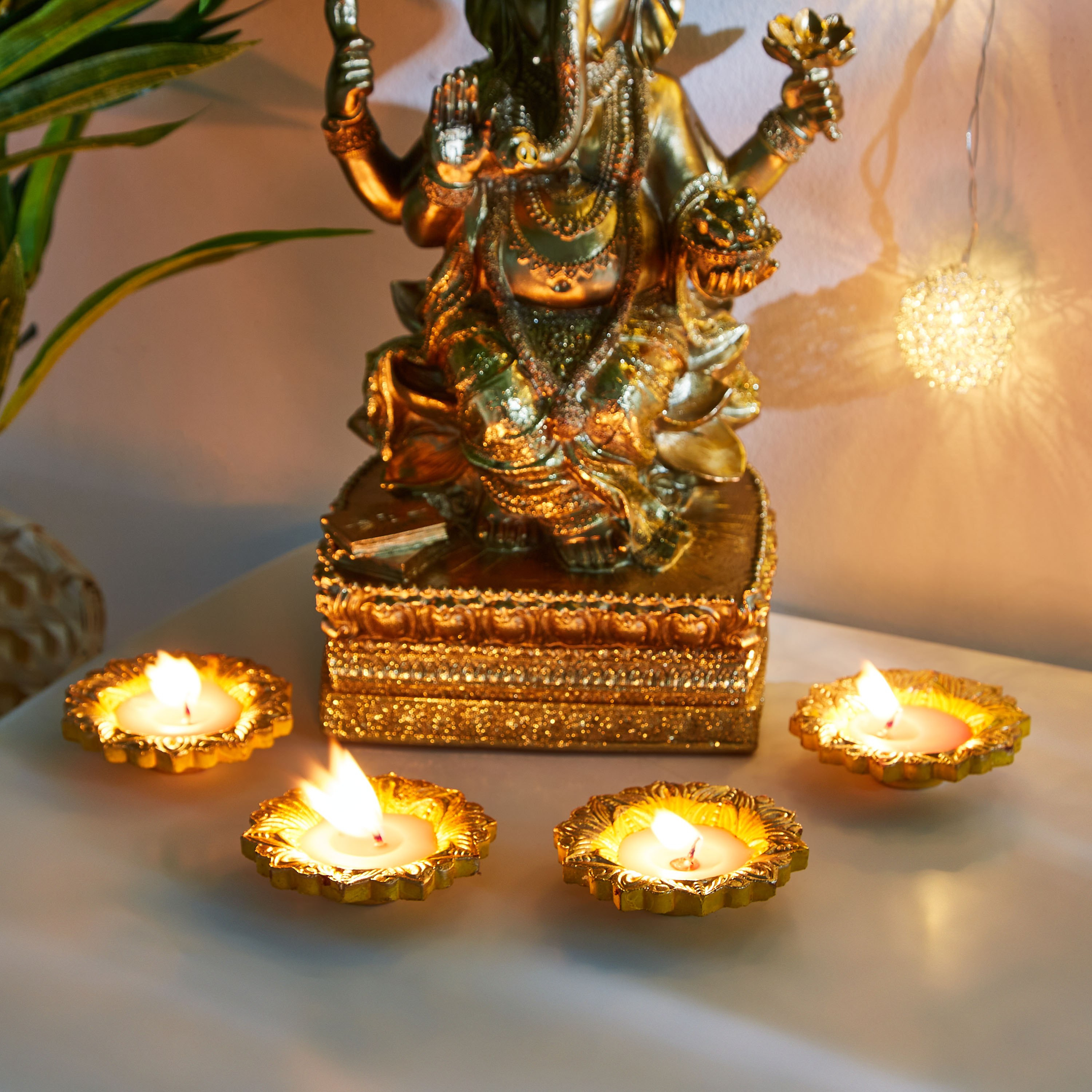 حامل شموع فخار بتصميم زهري مع شمع من أريان - طقم من 4 قطع-hbxbedroom-homefragrance-candleholders-image-4