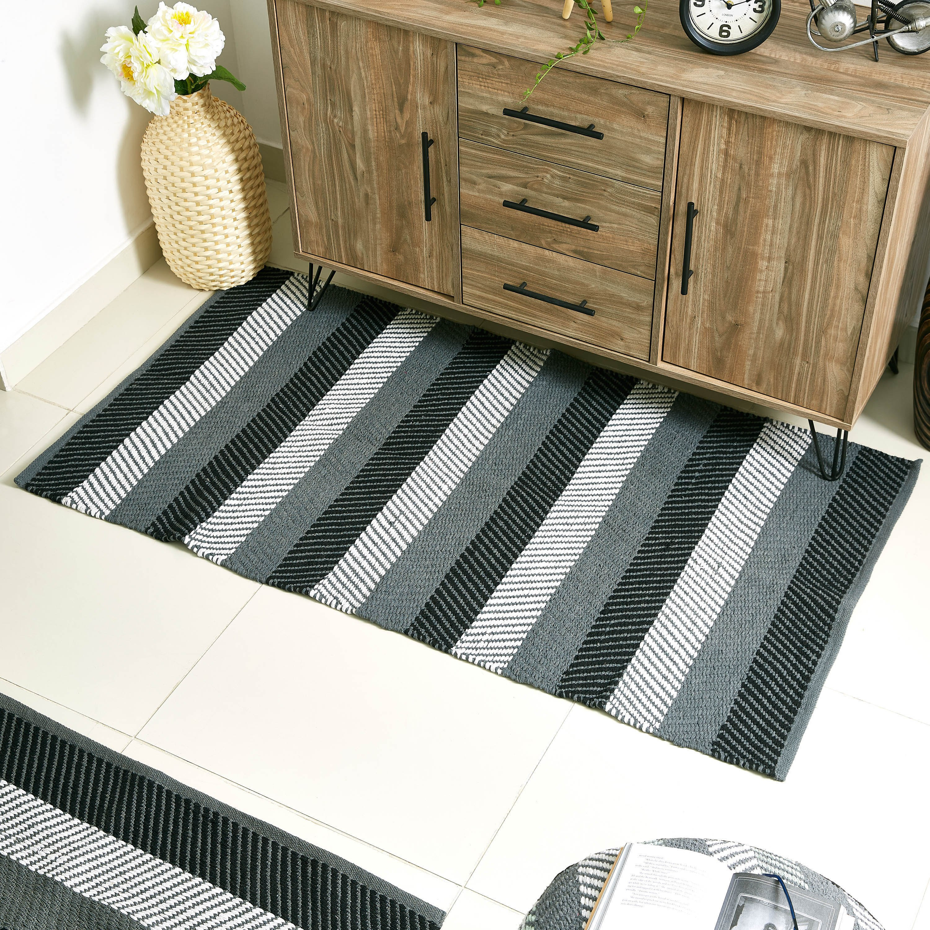 Eliza ADLER Cotton Jacquard Dhurrie - 80x150 cm-hbxdecorandfurnishings-floorcoverings-rugs-image-1