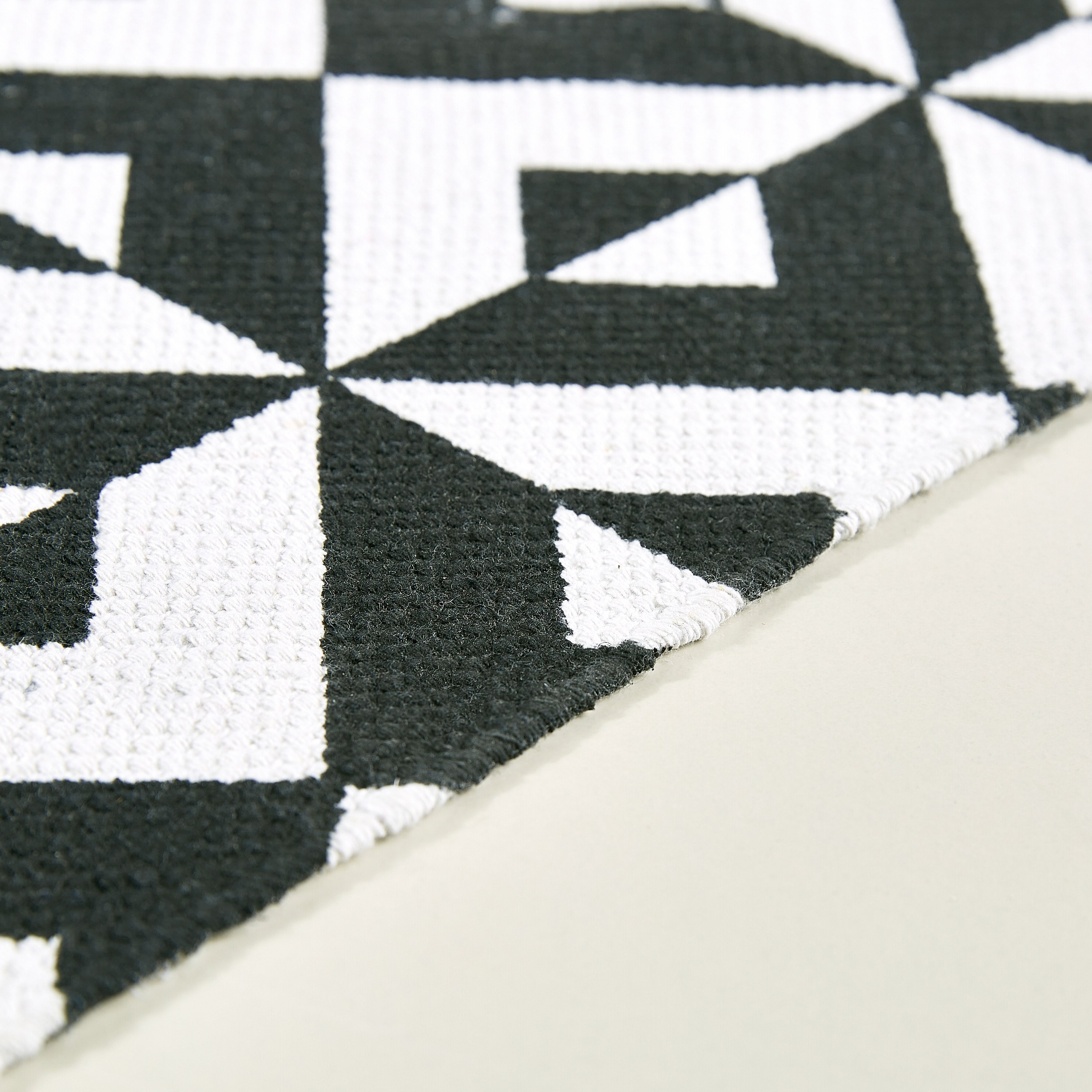 Oliver Geometric Cotton Jacquard Dhurrie - 110x160 cm-hbxdecorandfurnishings-floorcoverings-rugs-image-3